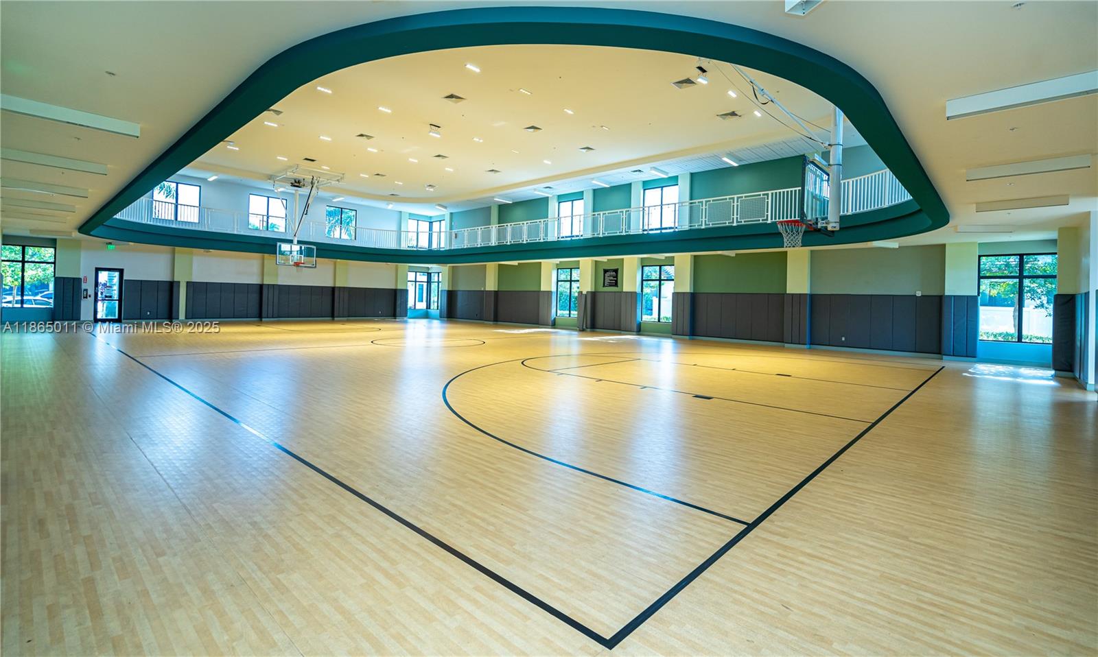 DOWNTOWN DORAL SOUTH PHAS - Residential