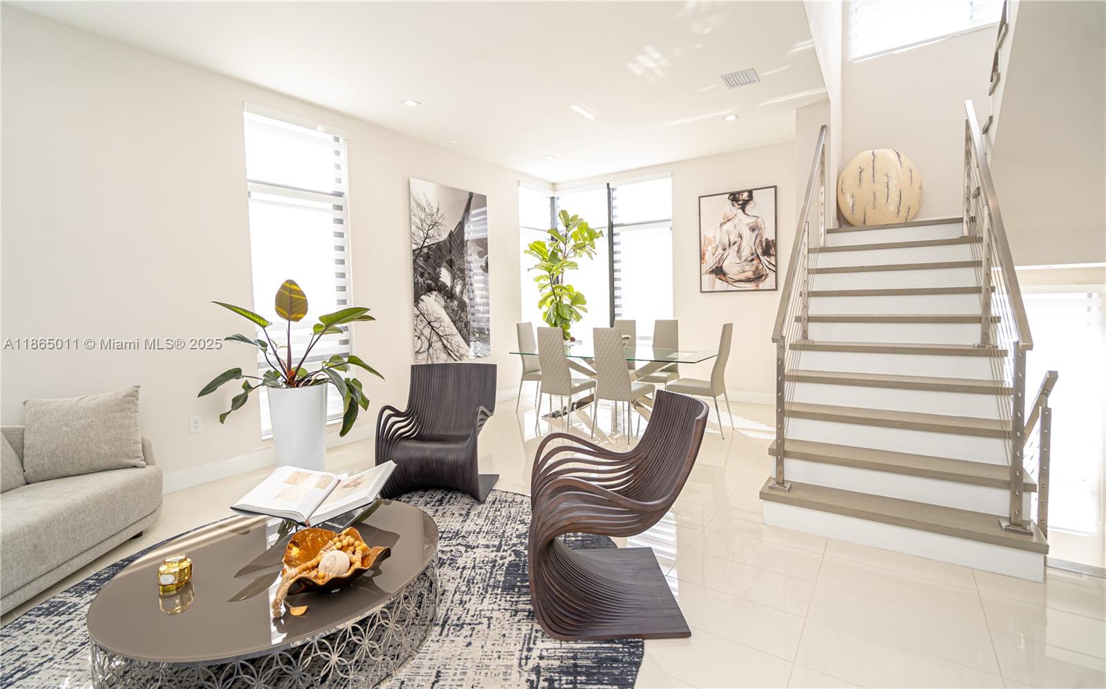 DOWNTOWN DORAL SOUTH PHAS - Residential