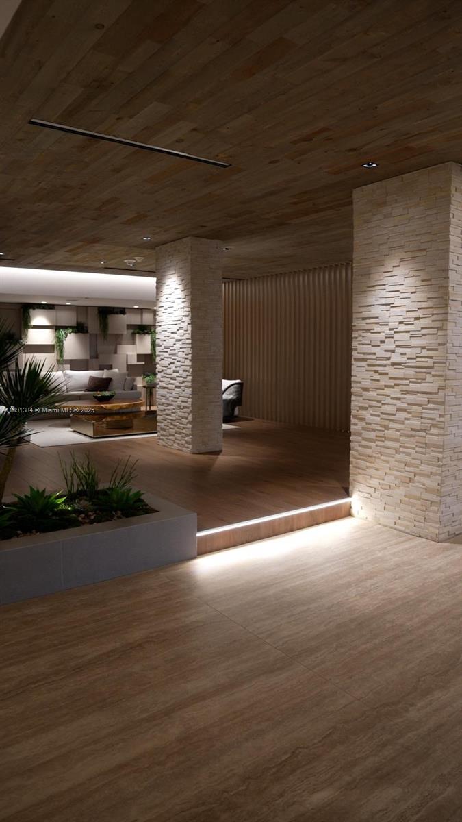 RONEY PALACE CONDO - Residential