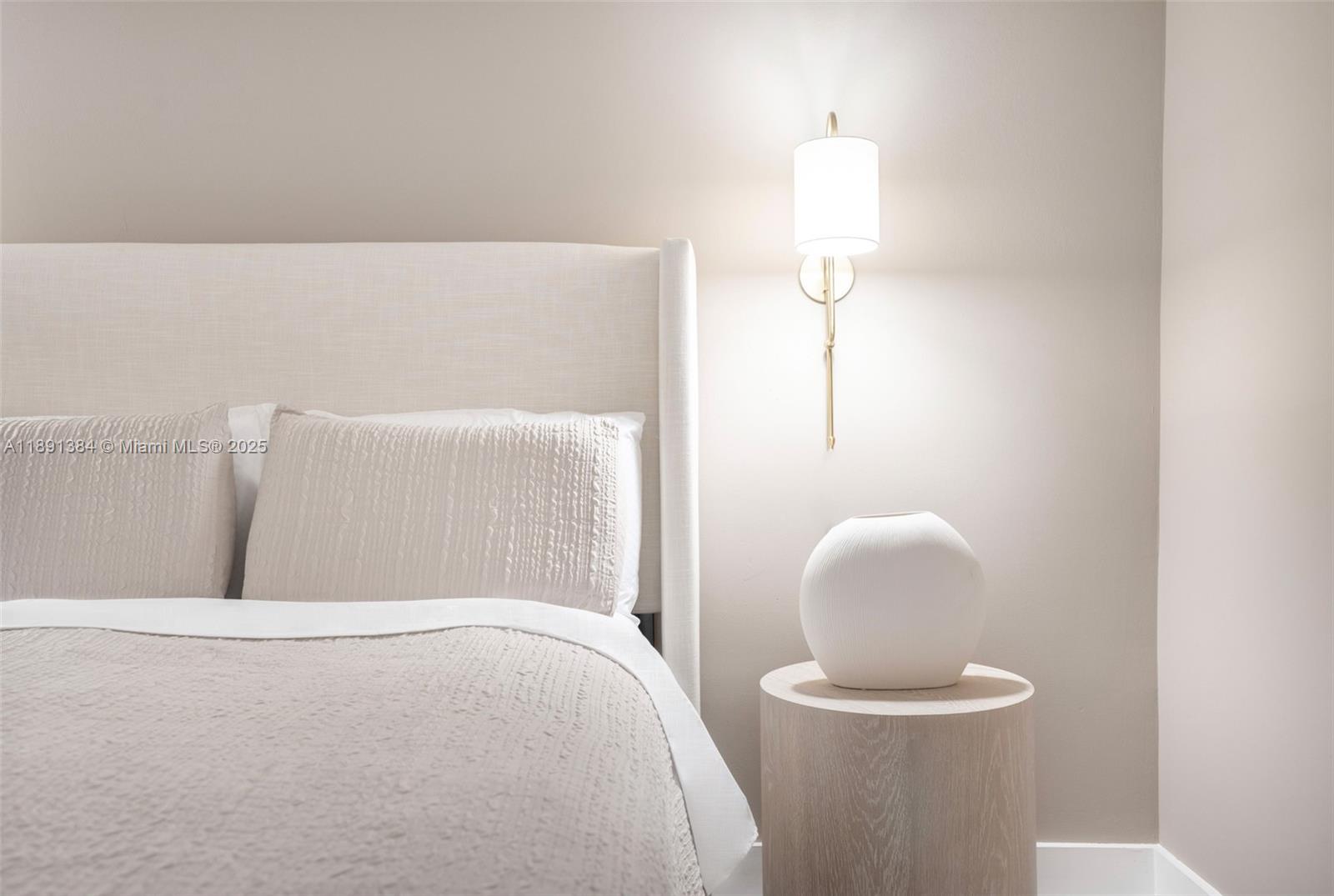 RONEY PALACE CONDO - Residential