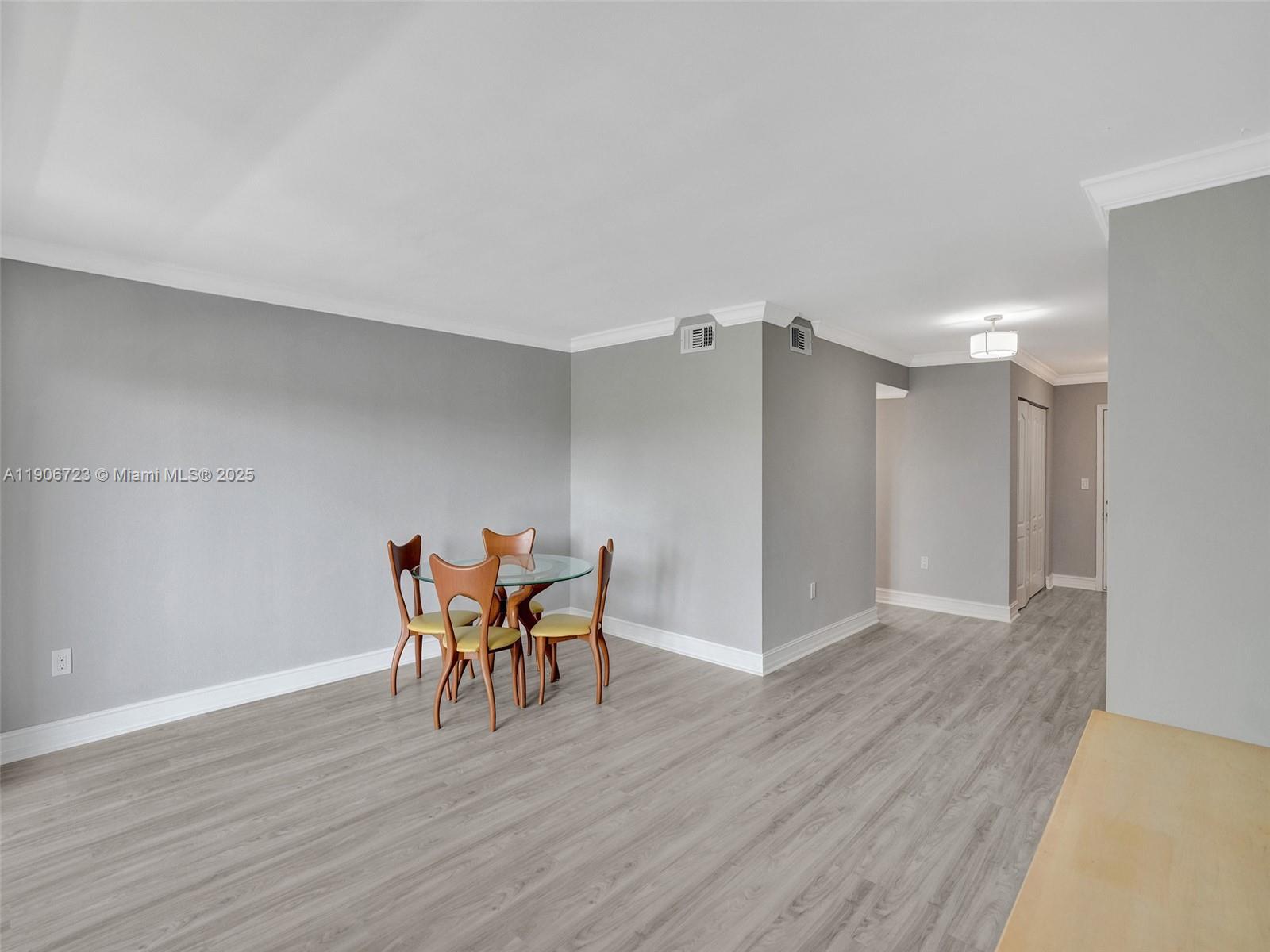 THE BEACH CLUB FONTAINEBL - Residential Lease