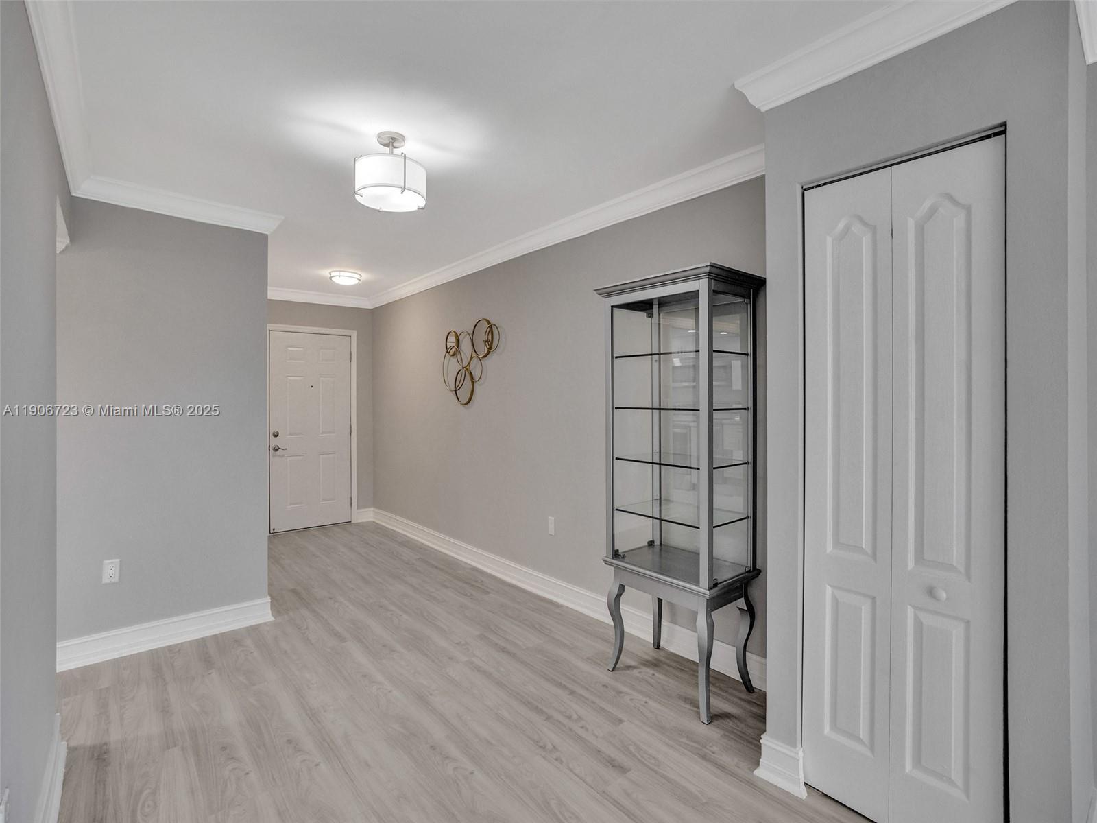 THE BEACH CLUB FONTAINEBL - Residential Lease