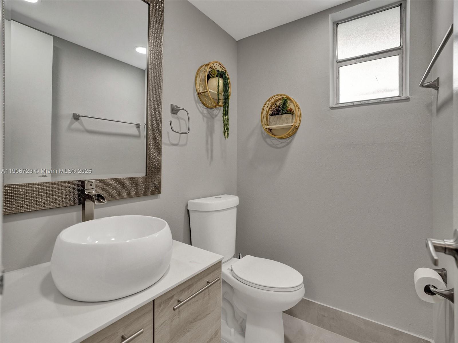 THE BEACH CLUB FONTAINEBL - Residential Lease