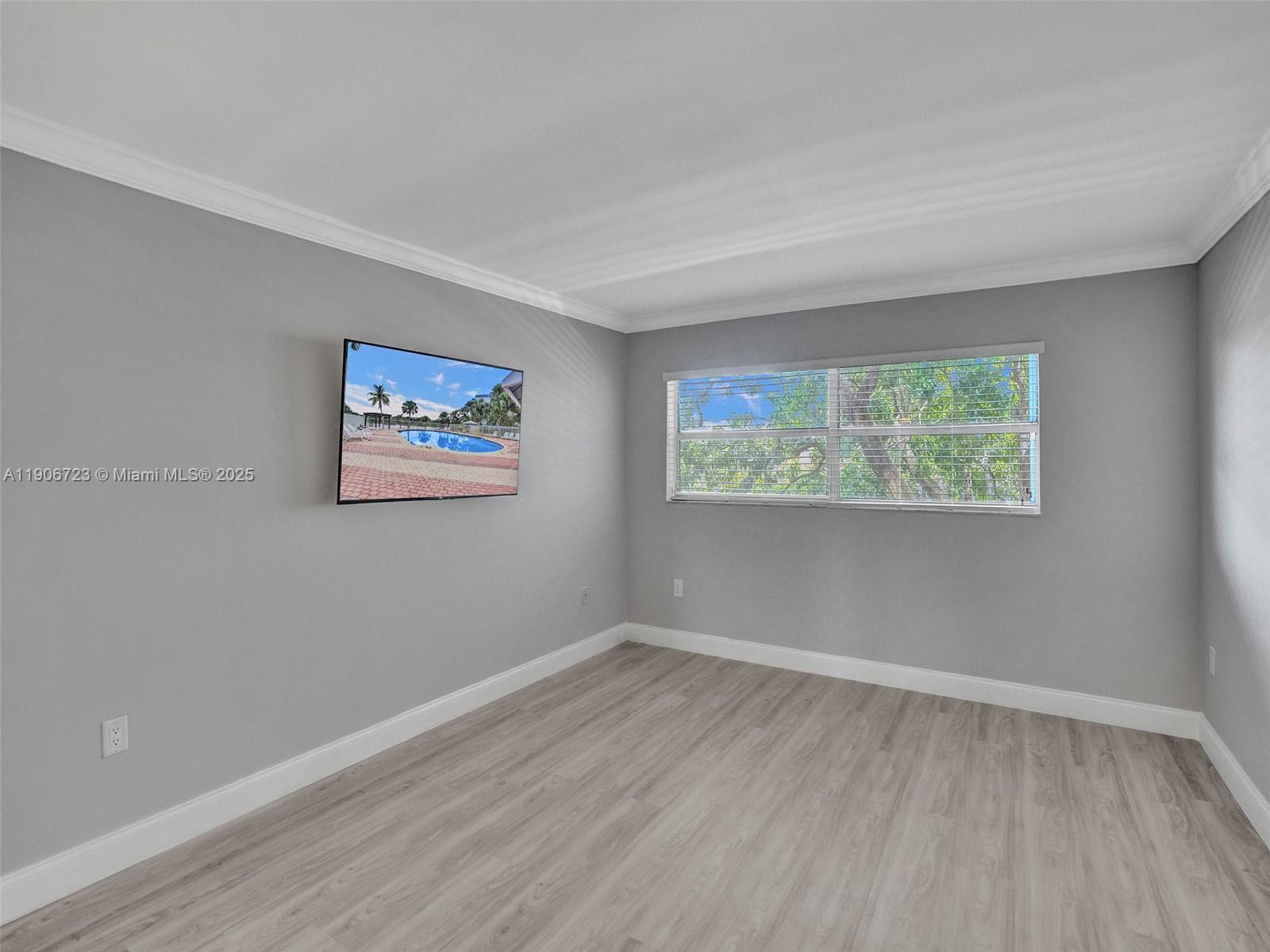 THE BEACH CLUB FONTAINEBL - Residential Lease