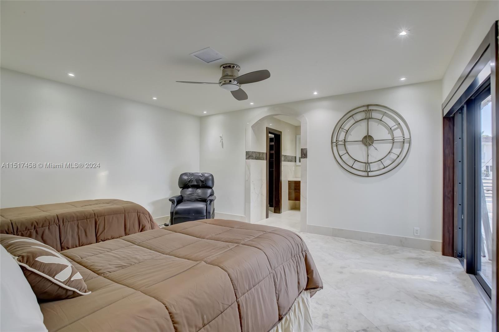 CORAL RIDGE COUNTRY CLUB - Residential