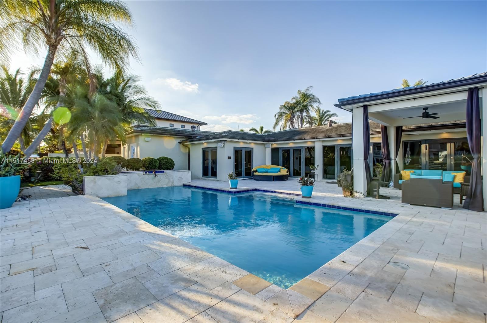 CORAL RIDGE COUNTRY CLUB - Residential