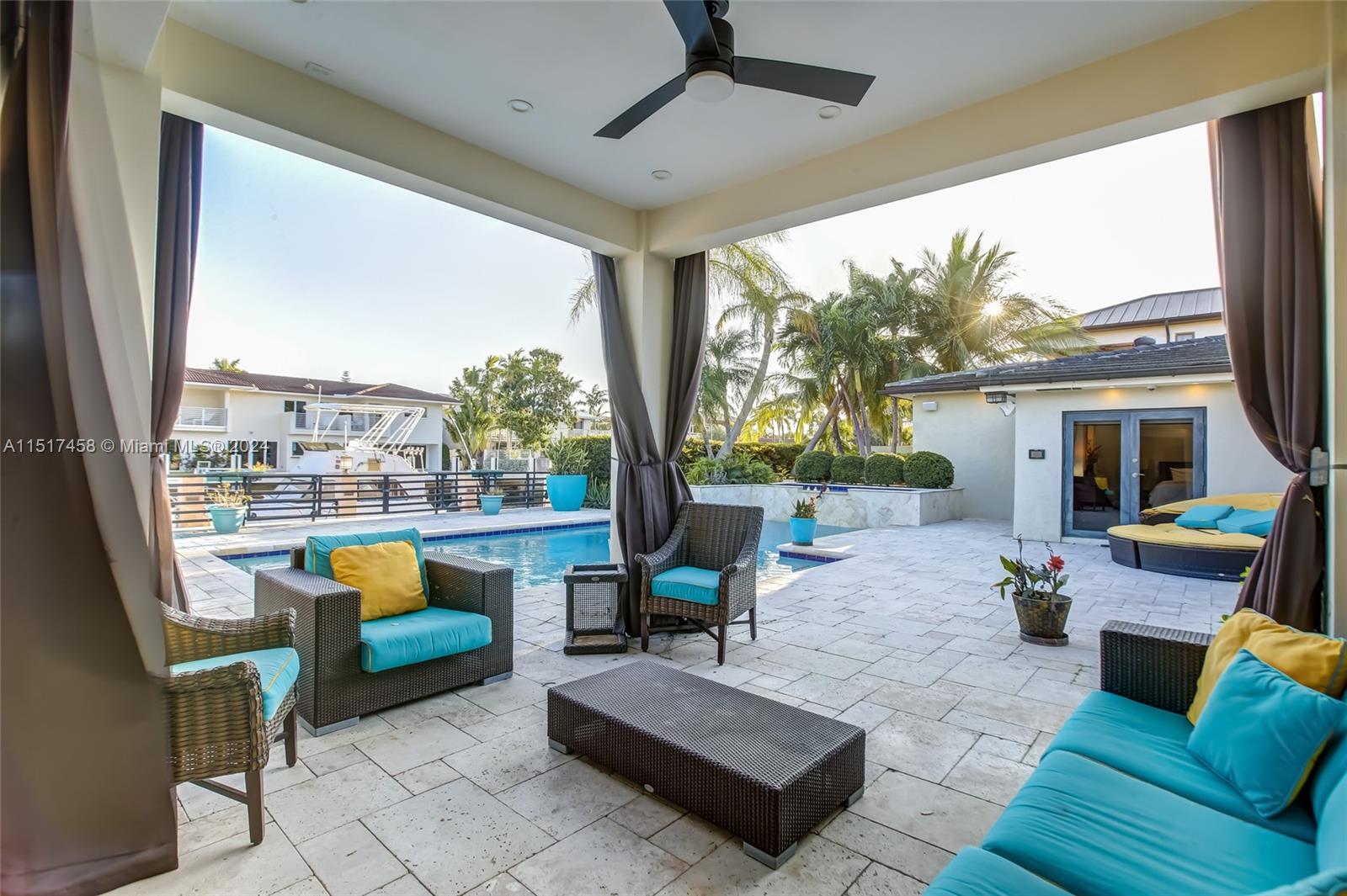 CORAL RIDGE COUNTRY CLUB - Residential