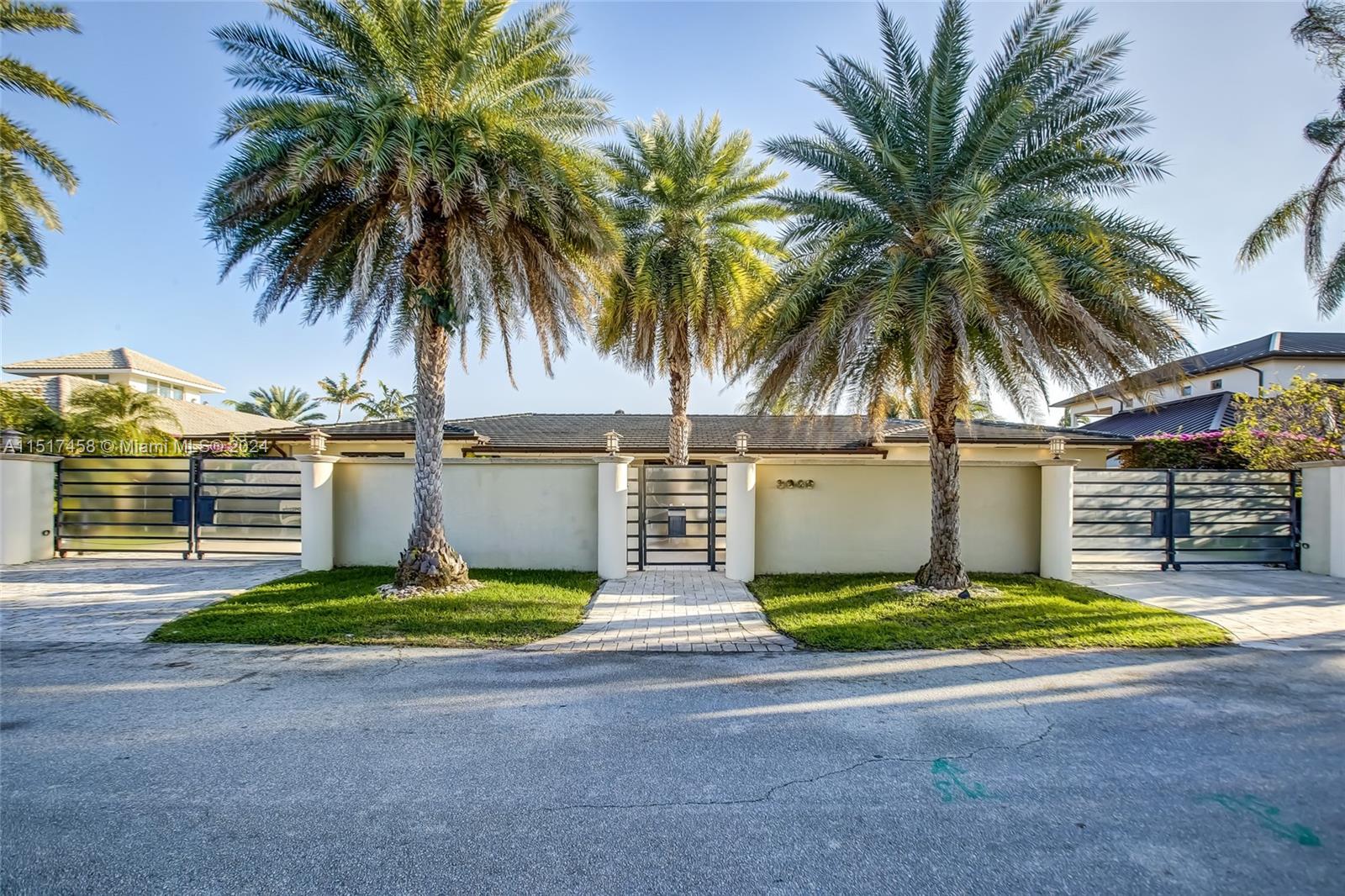 CORAL RIDGE COUNTRY CLUB - Residential