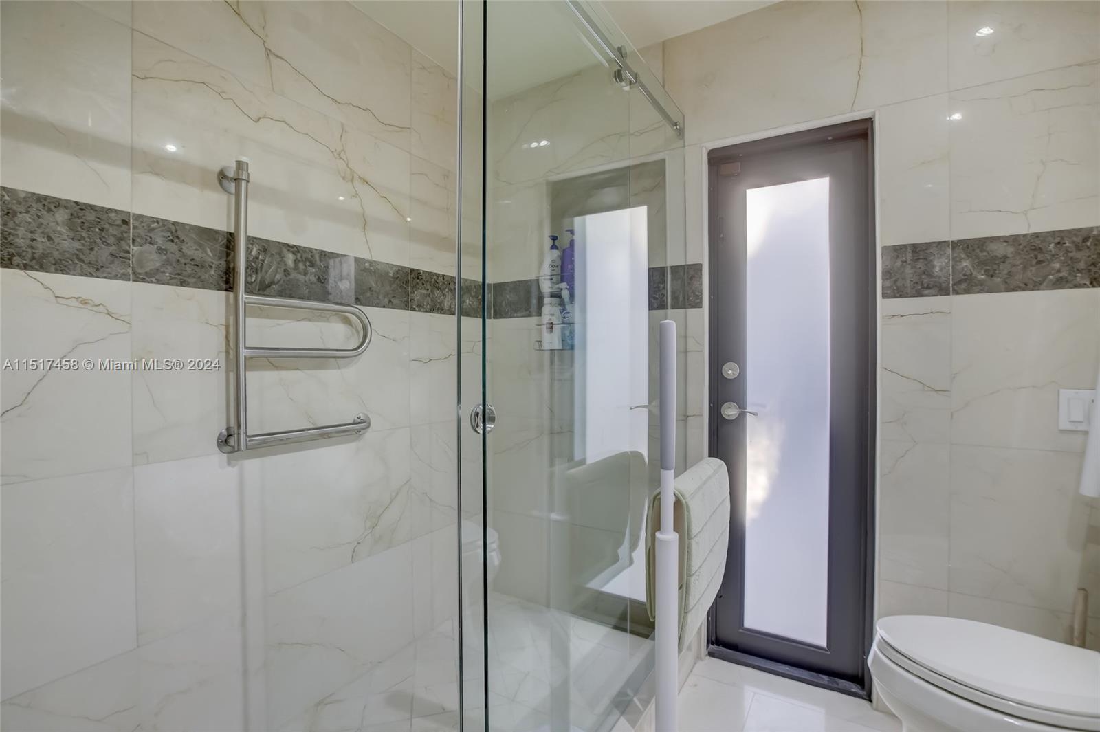 CORAL RIDGE COUNTRY CLUB - Residential