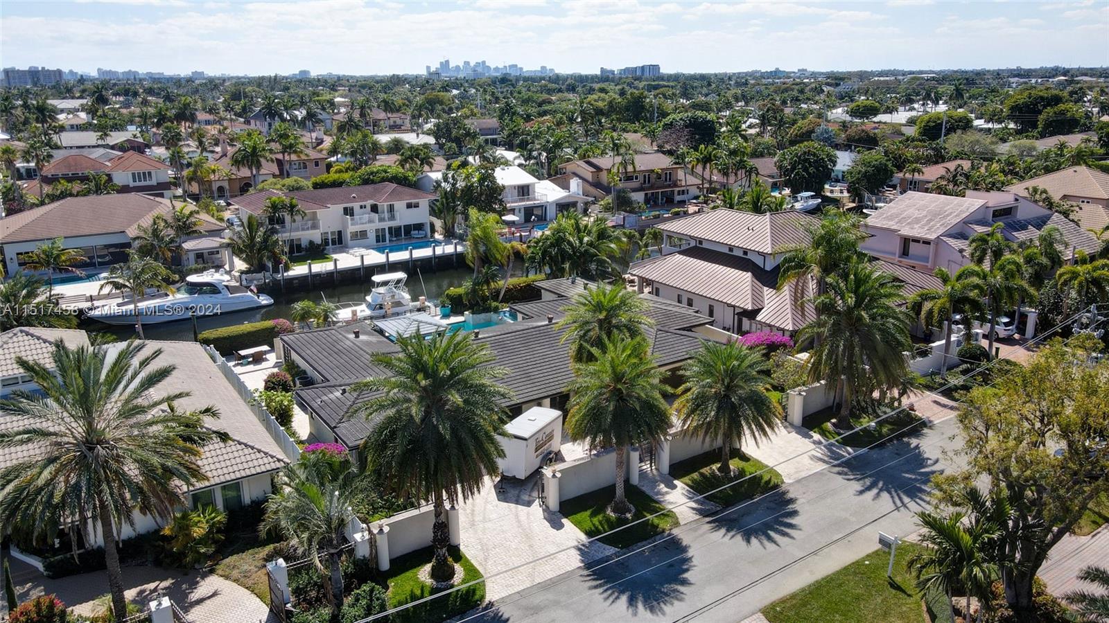 CORAL RIDGE COUNTRY CLUB - Residential