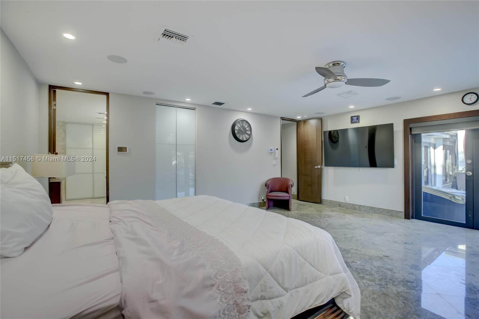 CORAL RIDGE COUNTRY CLUB - Residential