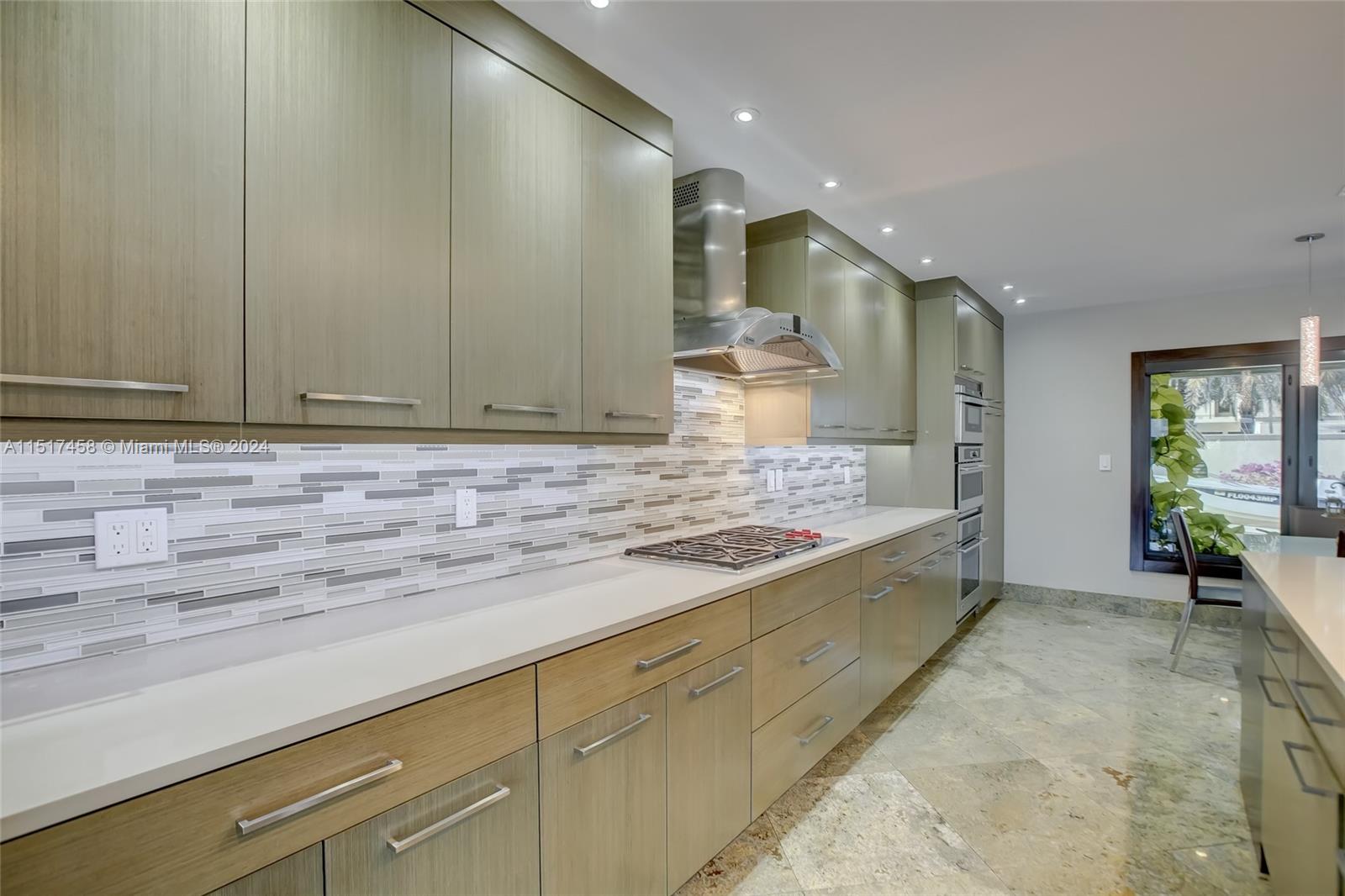 CORAL RIDGE COUNTRY CLUB - Residential