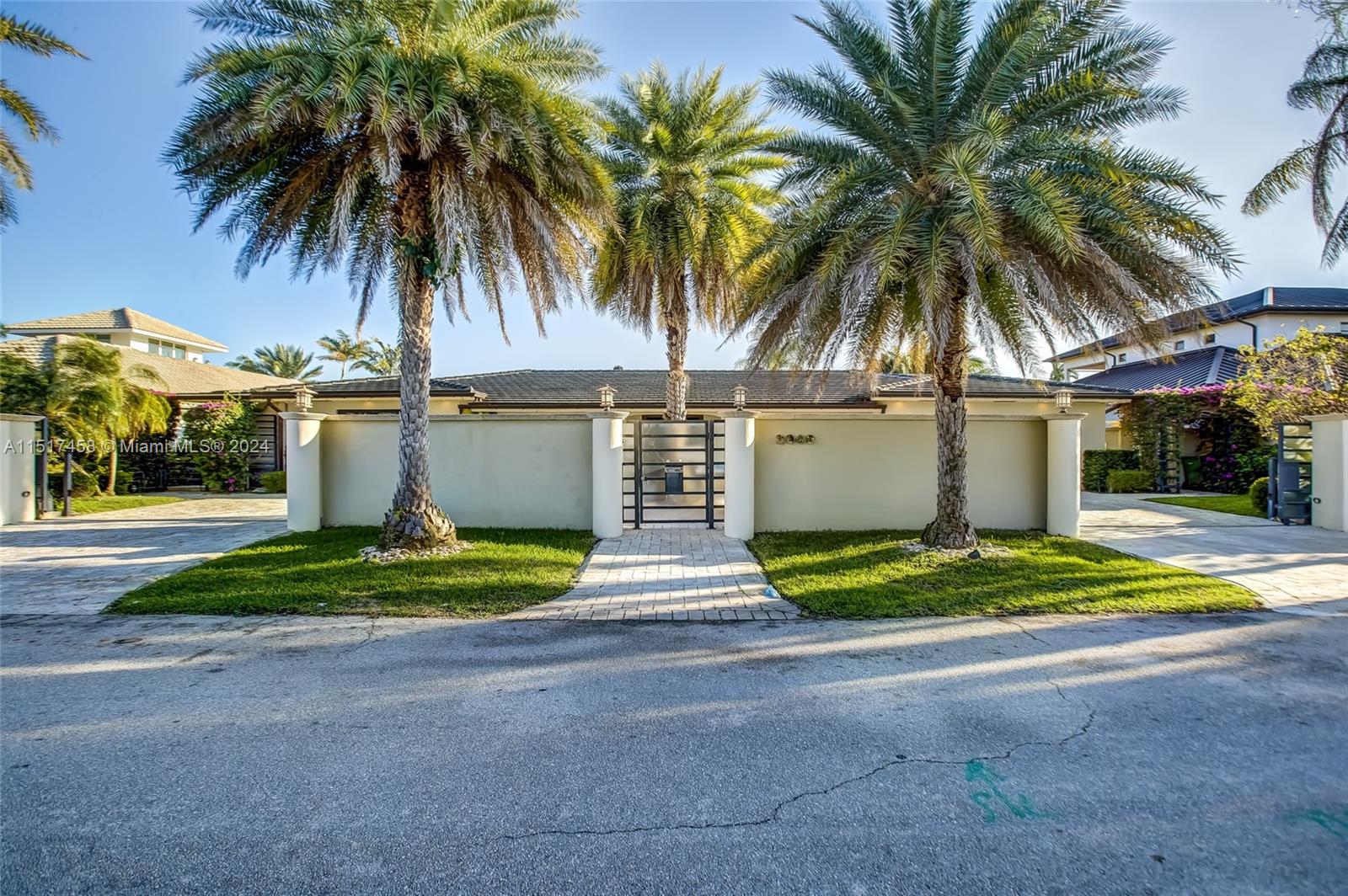 CORAL RIDGE COUNTRY CLUB - Residential