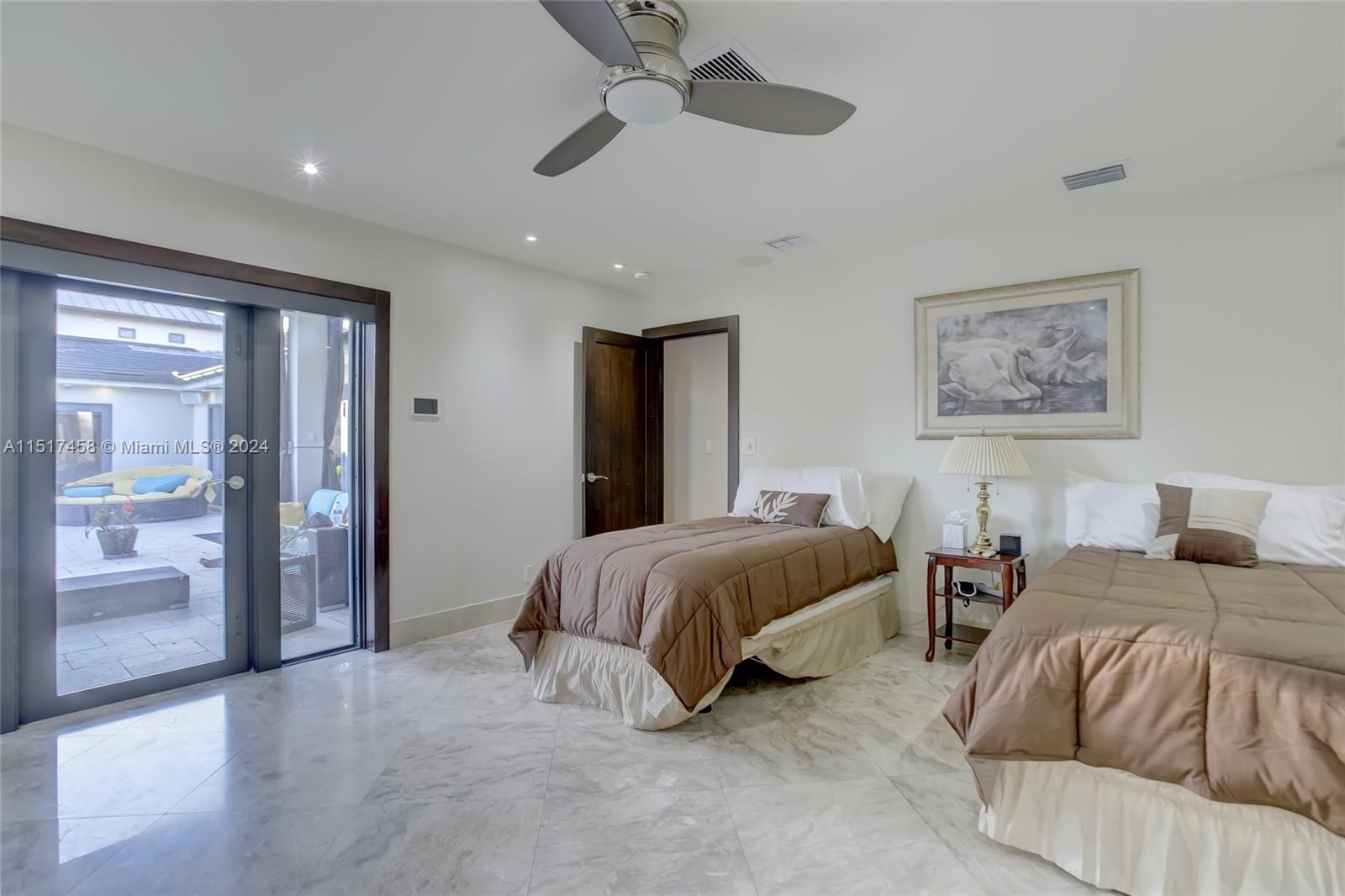 CORAL RIDGE COUNTRY CLUB - Residential