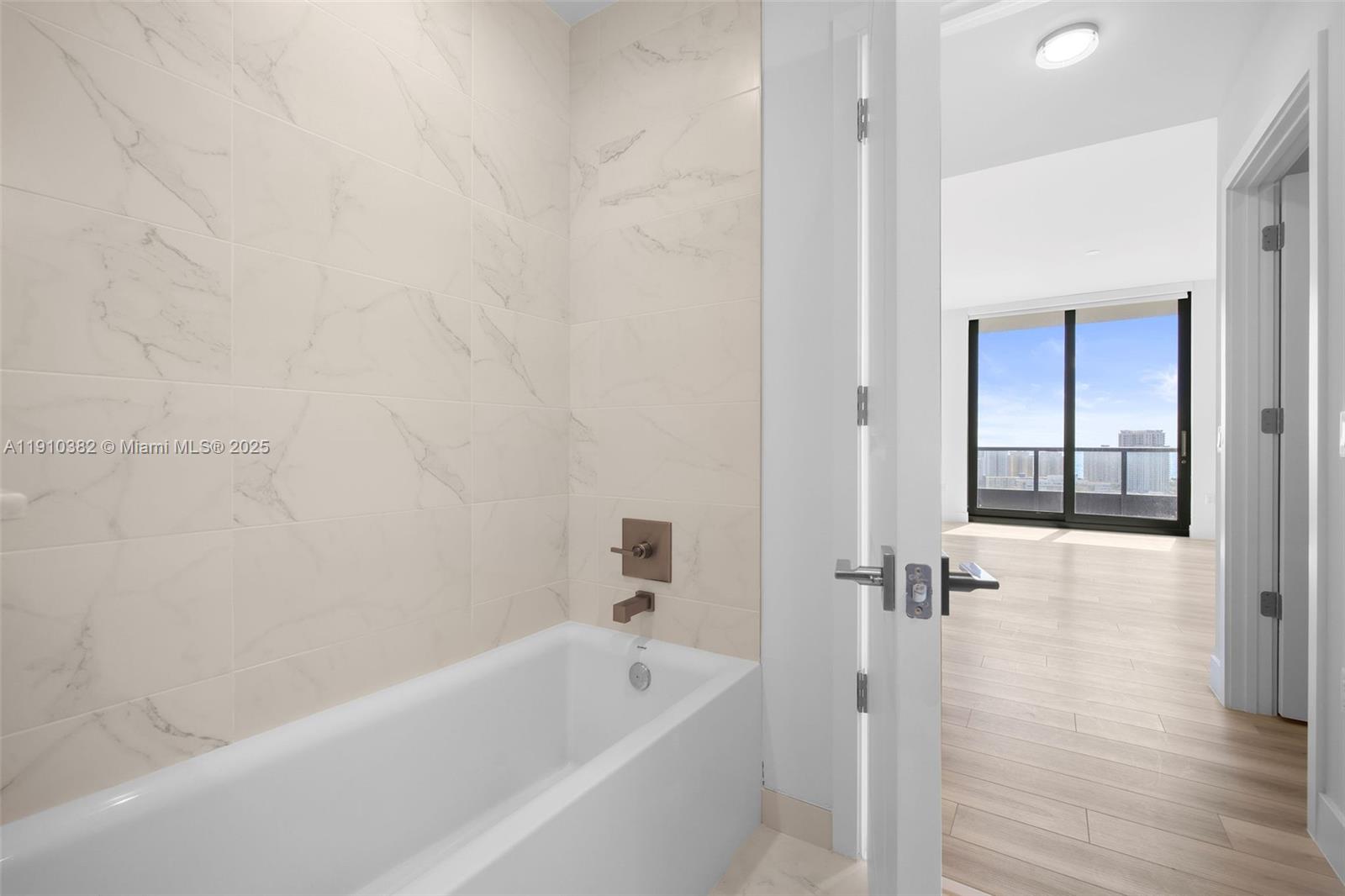 DIPLOMAT GOLF ESTATES - Residential