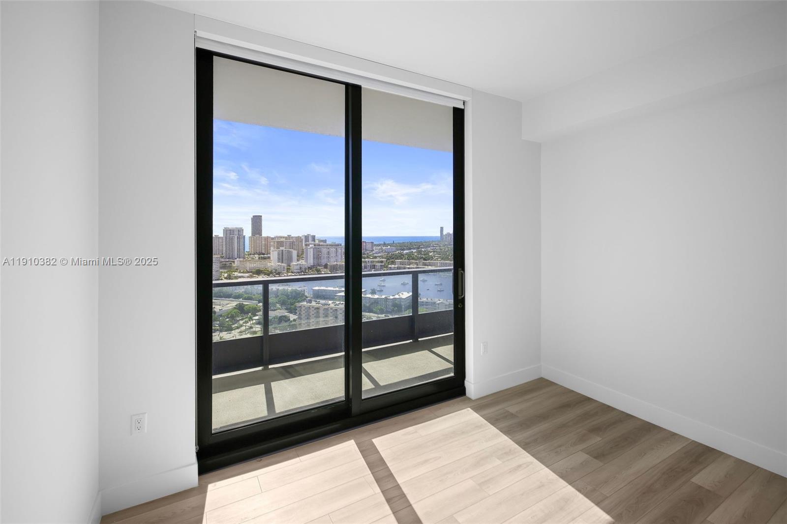 DIPLOMAT GOLF ESTATES - Residential