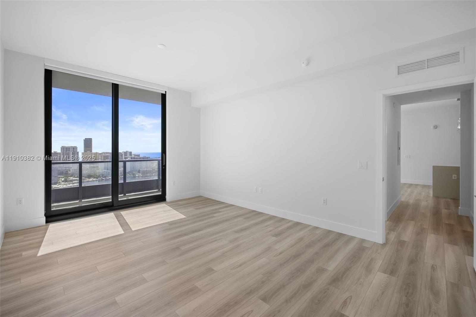 DIPLOMAT GOLF ESTATES - Residential