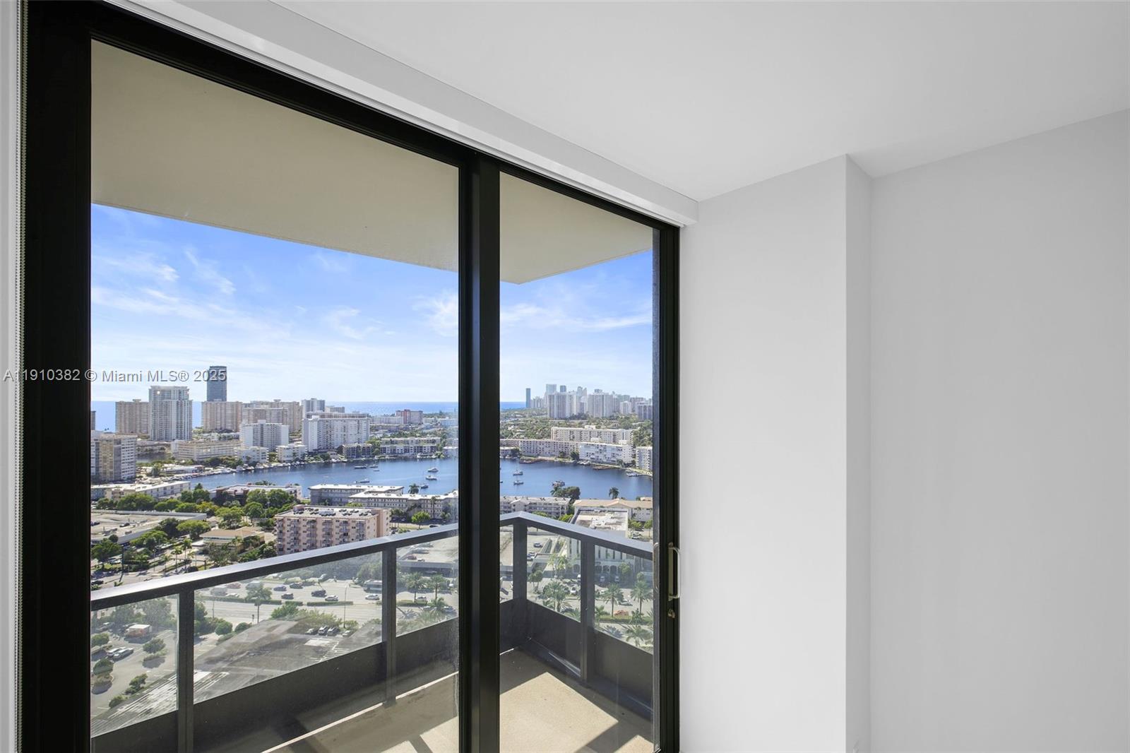 DIPLOMAT GOLF ESTATES - Residential