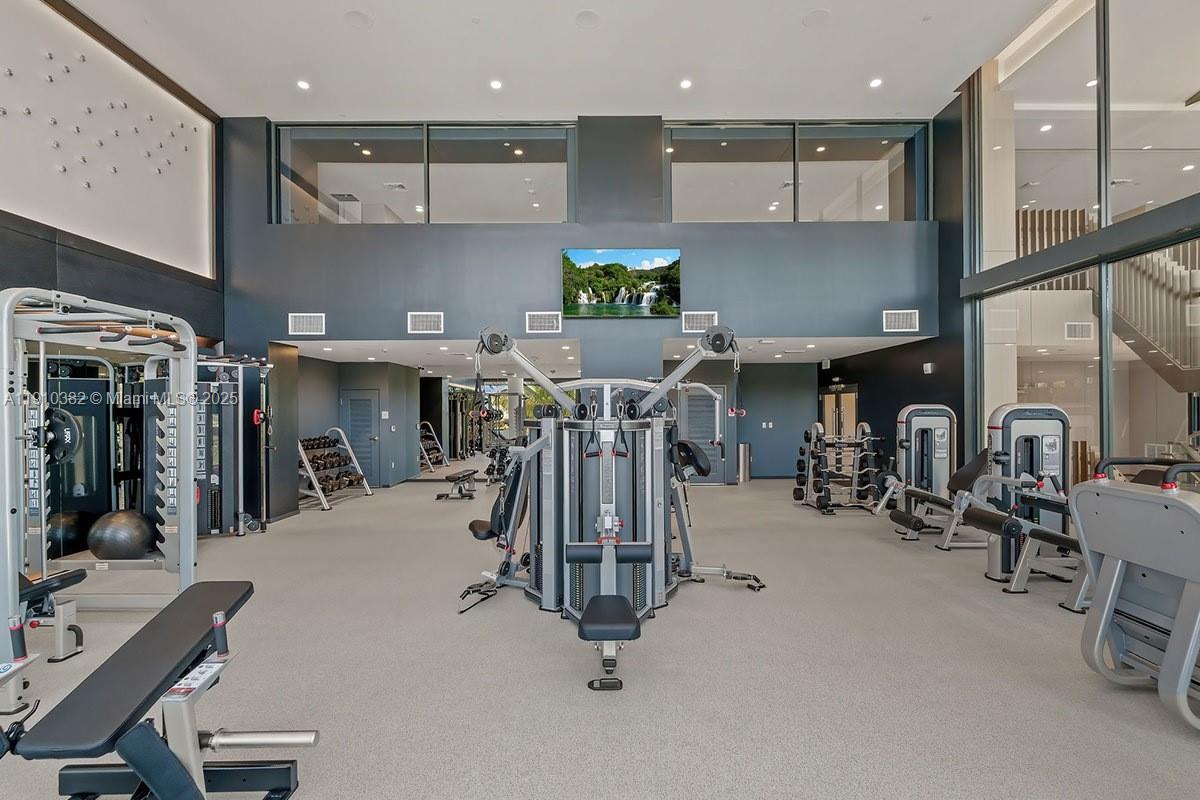 DIPLOMAT GOLF ESTATES - Residential