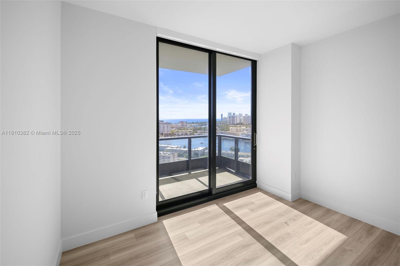 DIPLOMAT GOLF ESTATES - Residential