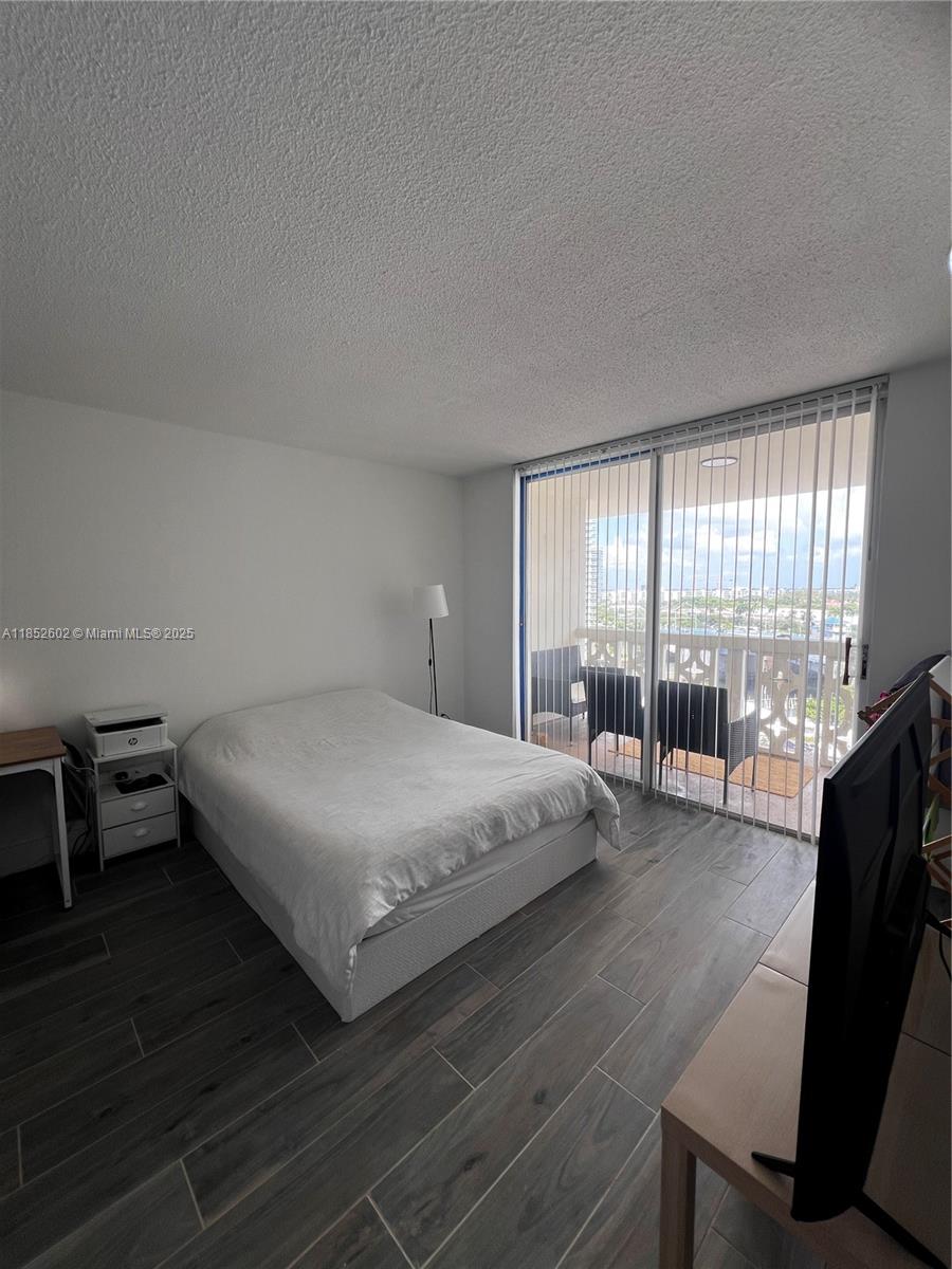 1825 S Ocean Dr 1007