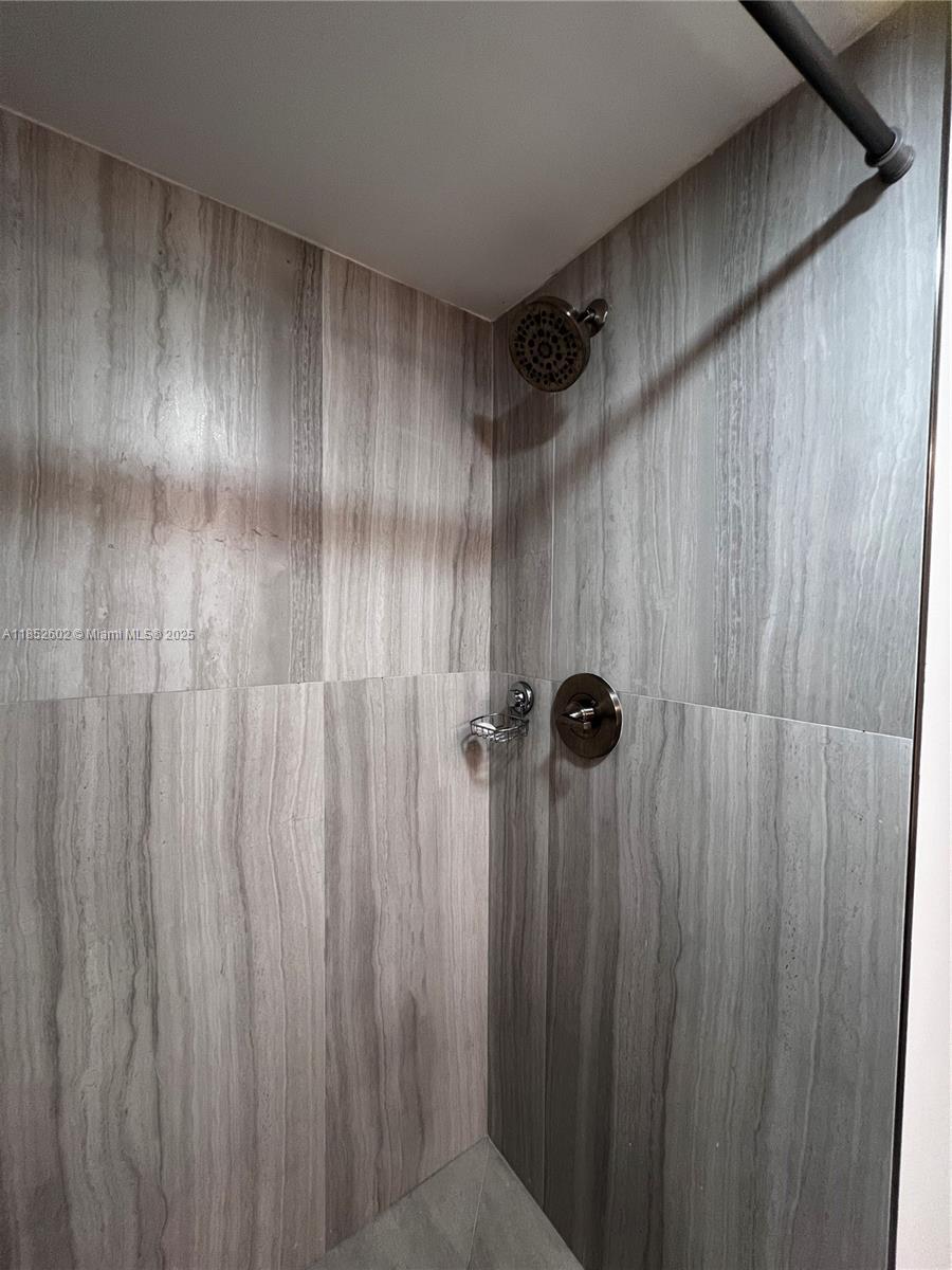 1825 S Ocean Dr 1007