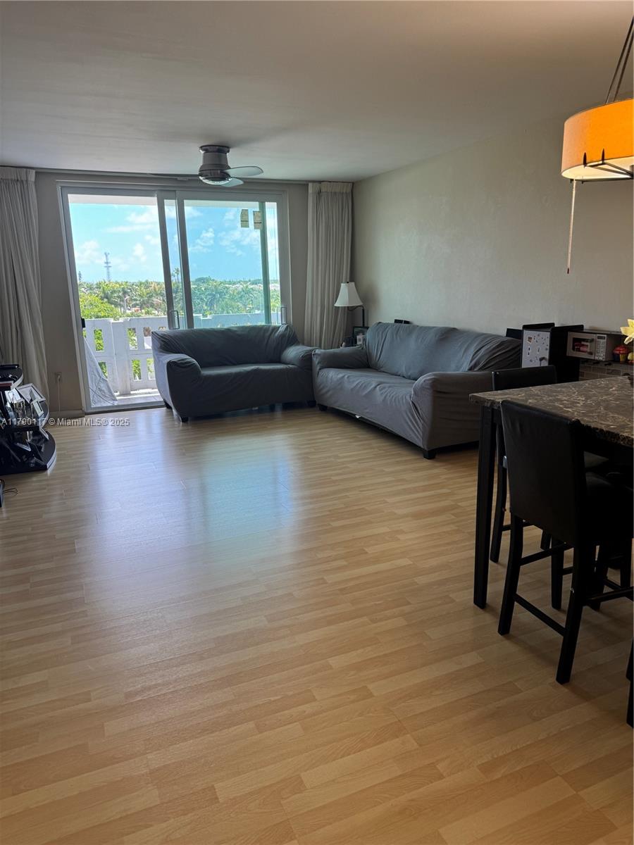HILLCREST EAST NO 20 COND - Residential
