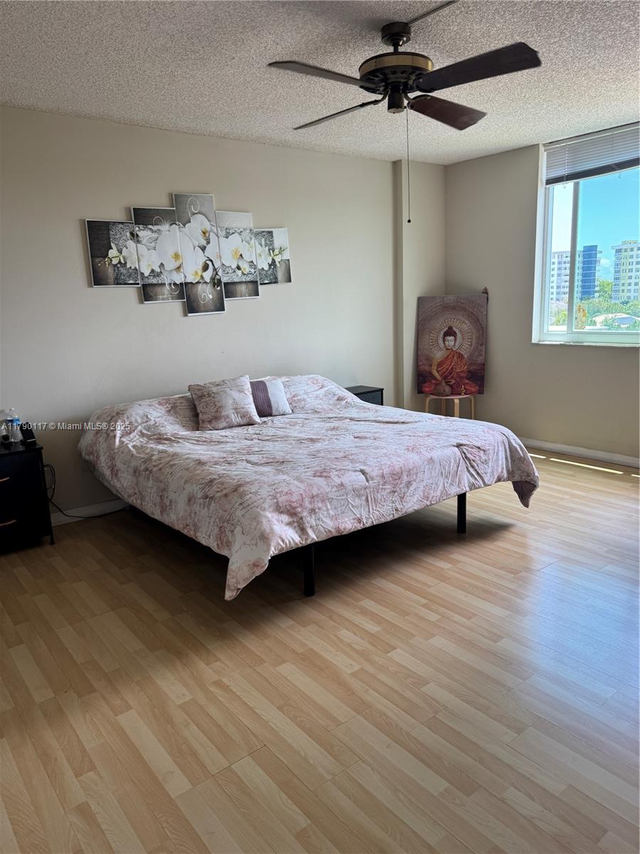 HILLCREST EAST NO 20 COND - Residential