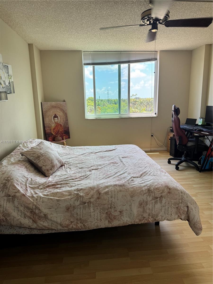 HILLCREST EAST NO 20 COND - Residential
