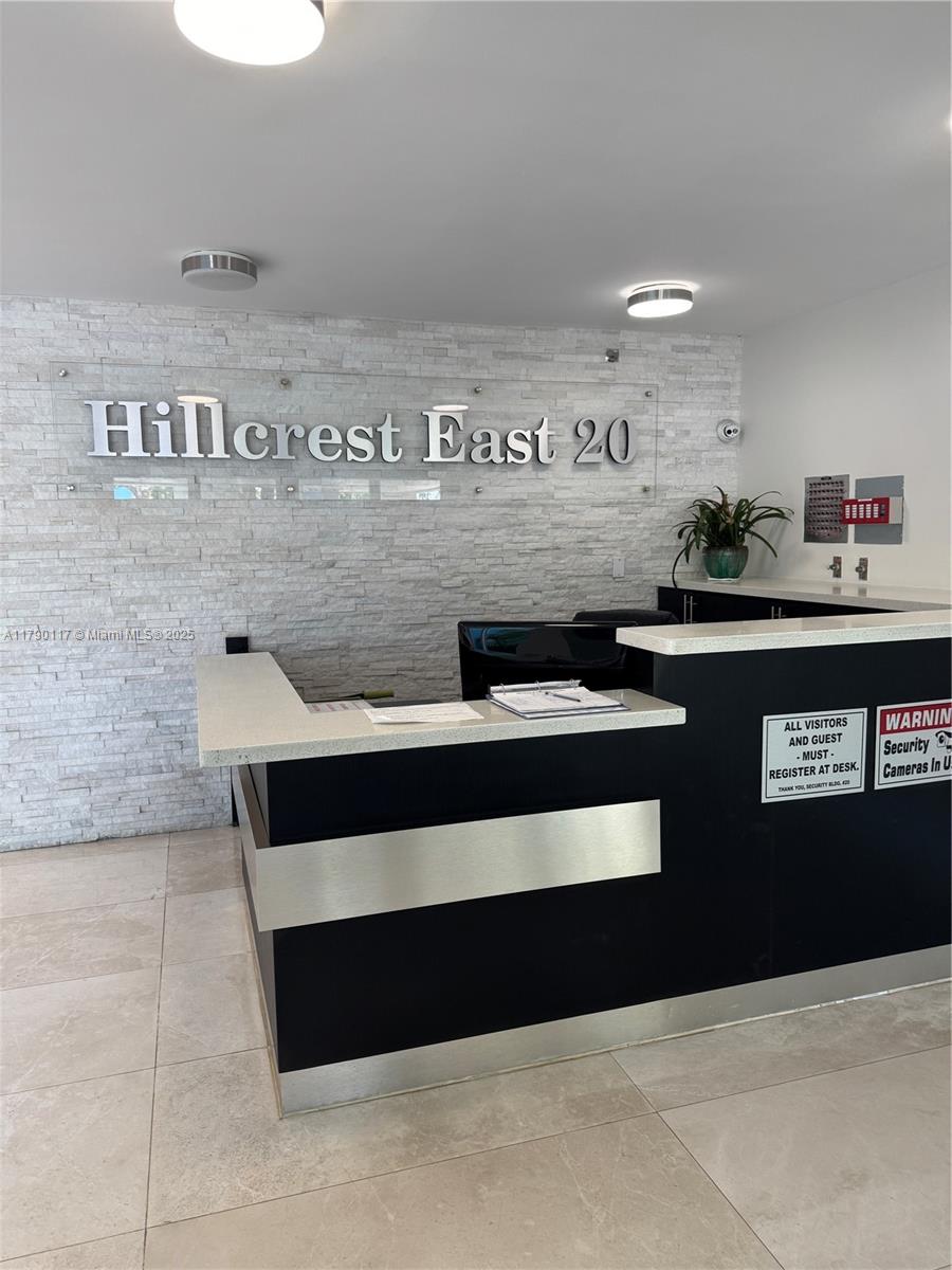 HILLCREST EAST NO 20 COND - Residential