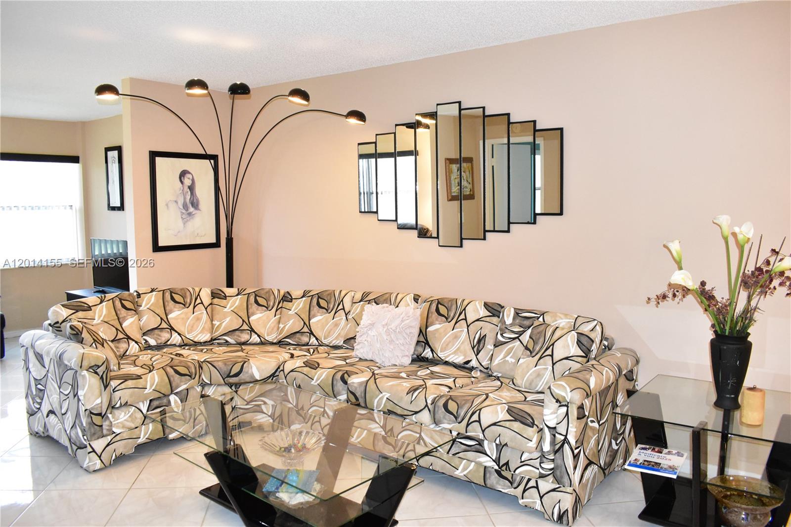 9541 Sunrise Lakes Blvd 204