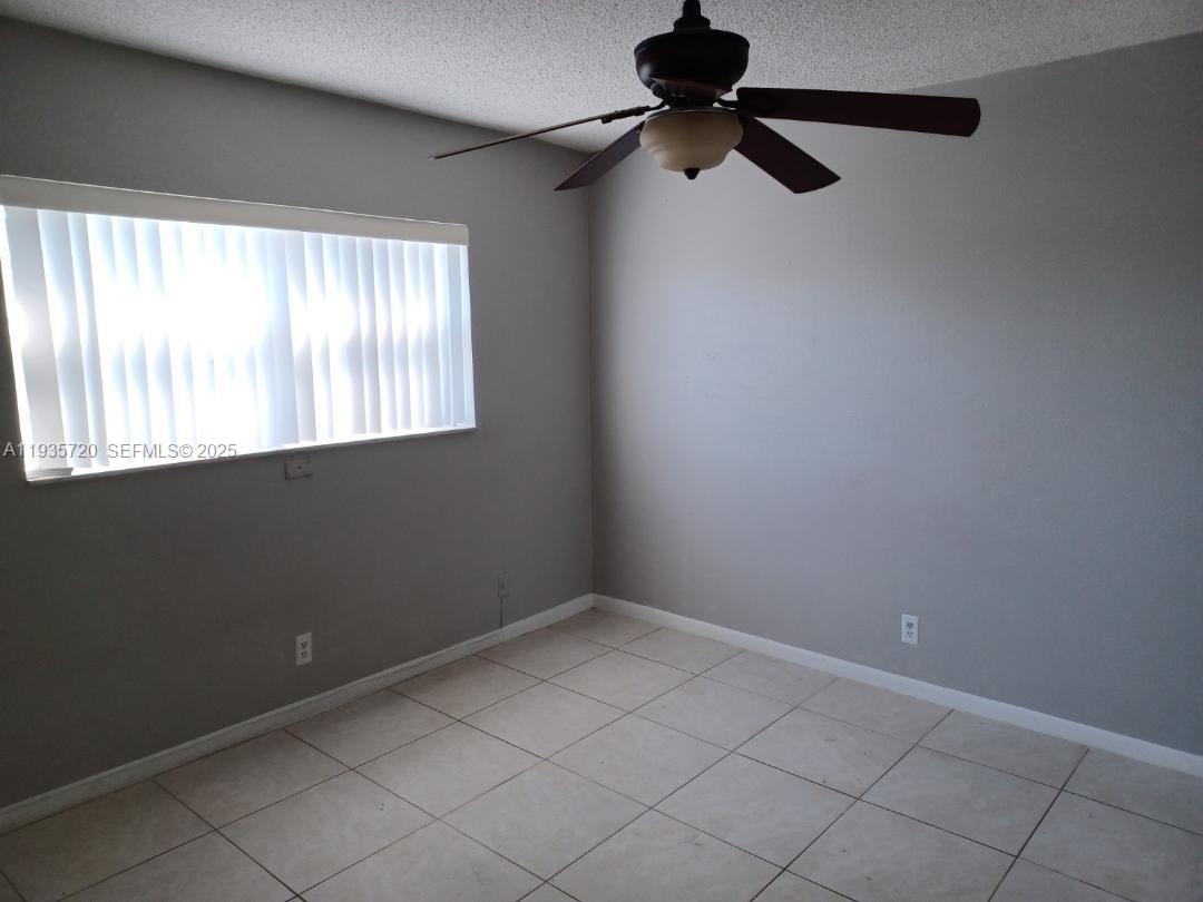 MONROE OF HOLLYWOOD CONDO - Residential