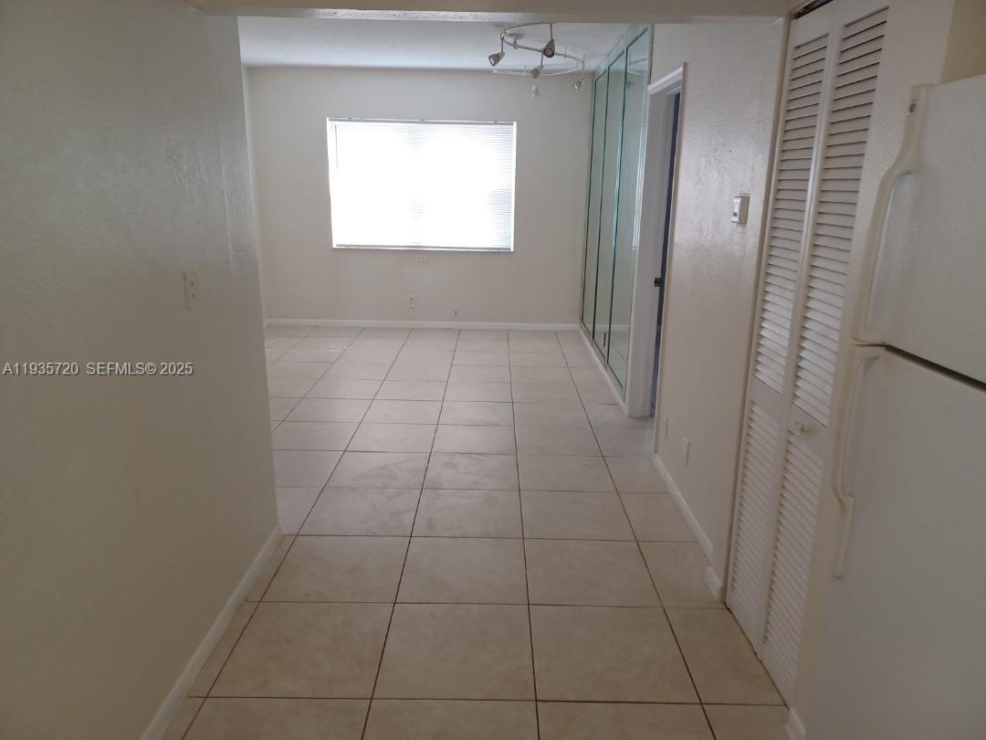 MONROE OF HOLLYWOOD CONDO - Residential