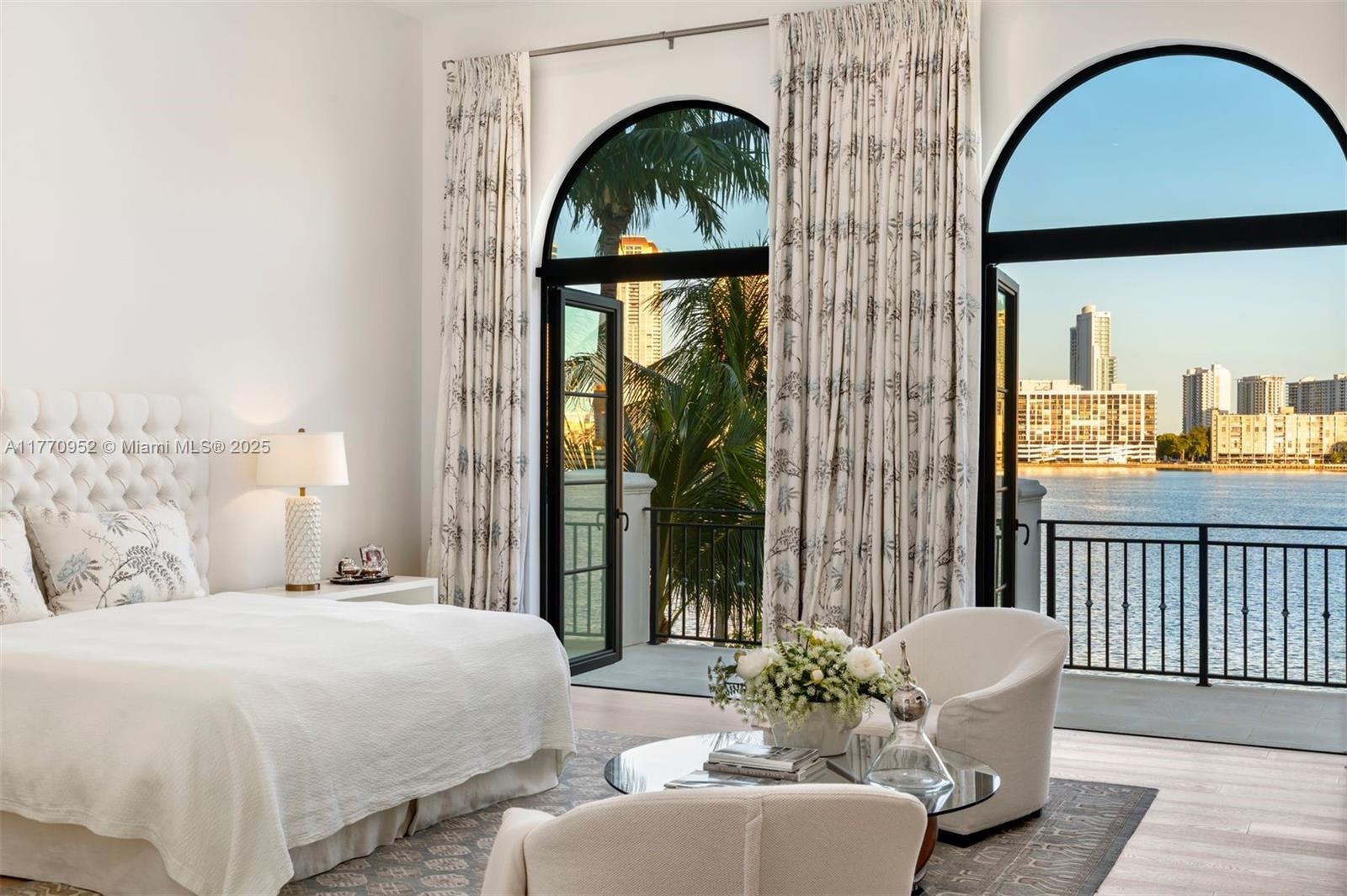 ISLAND ESTATES - Residential