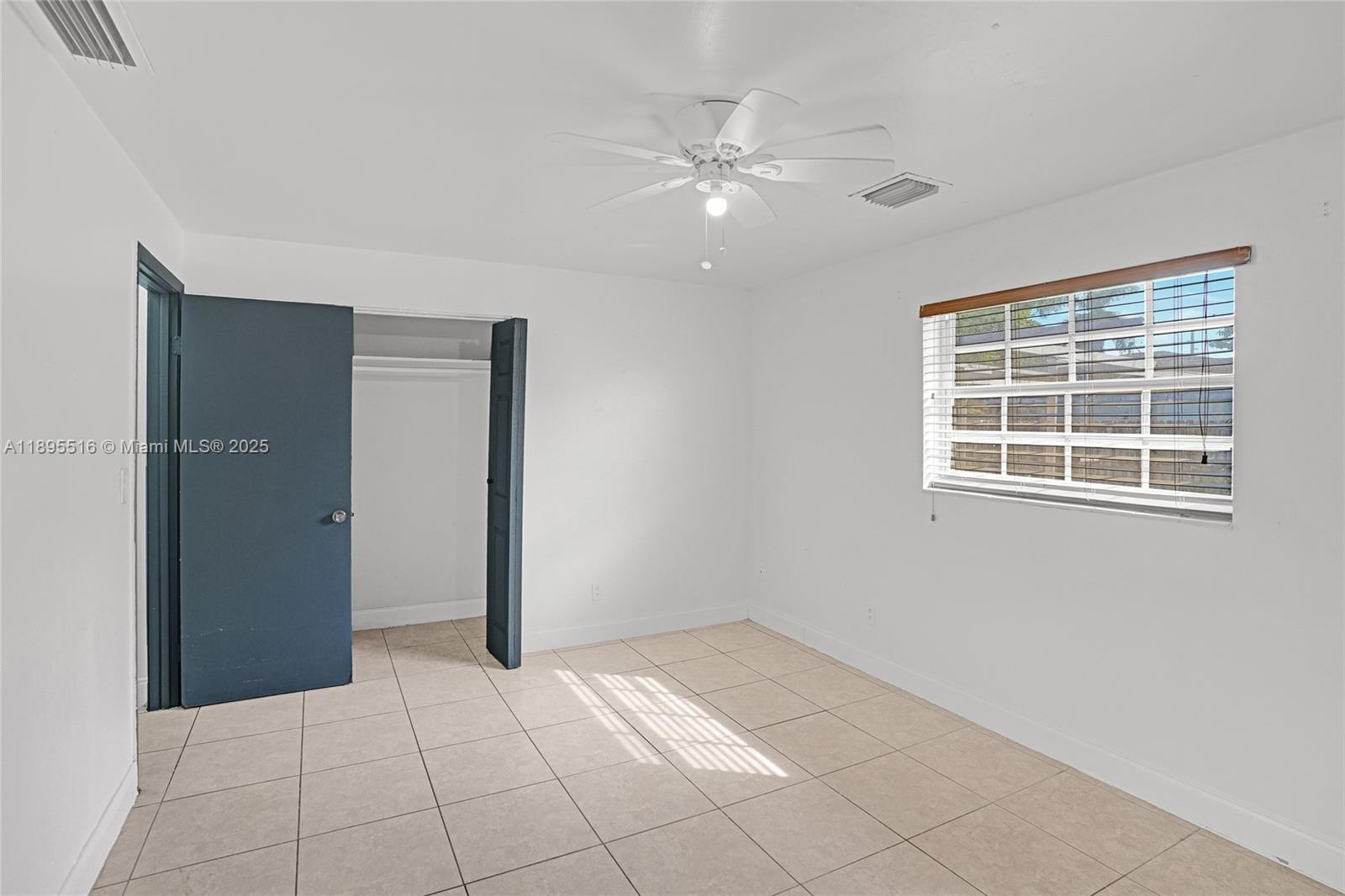 FAIRWAY LAKE SOUTH SEC 1 - Residential