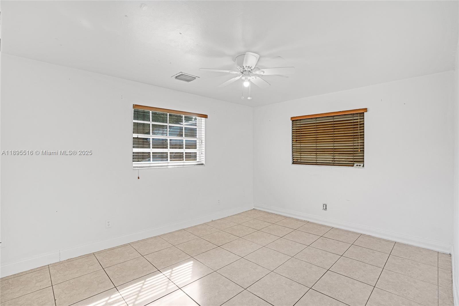 FAIRWAY LAKE SOUTH SEC 1 - Residential