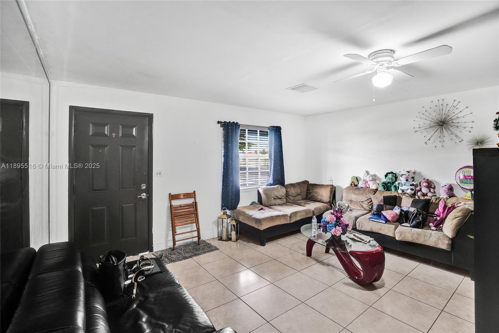 FAIRWAY LAKE SOUTH SEC 1 - Residential