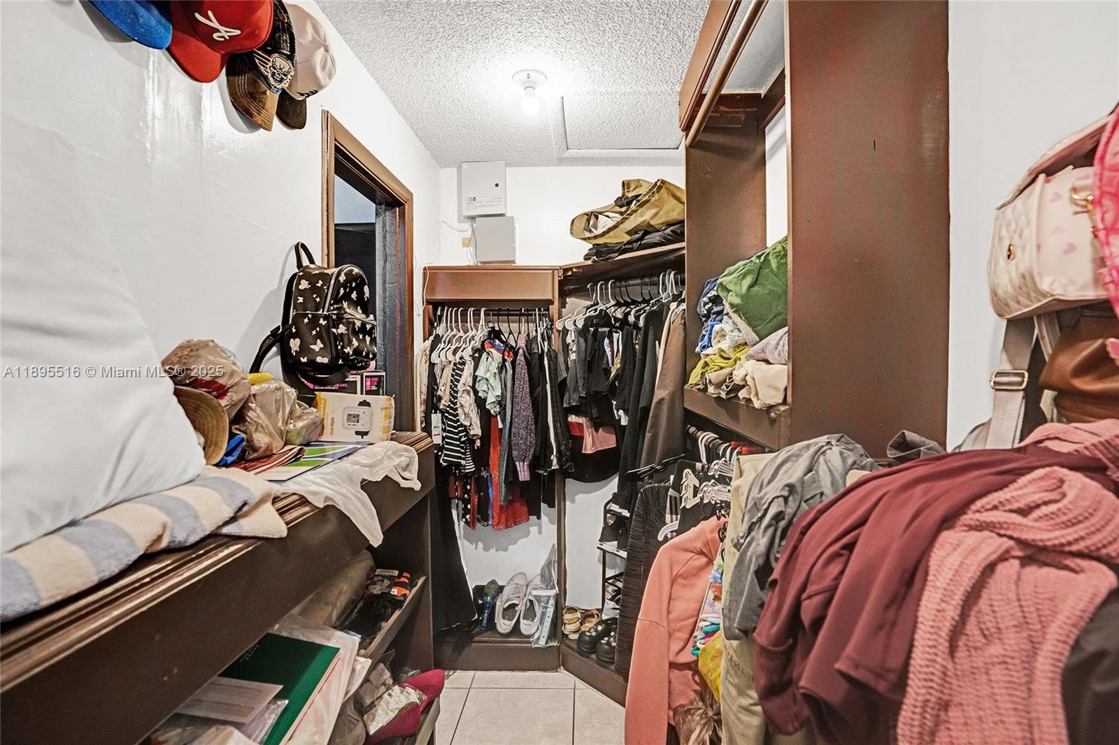 FAIRWAY LAKE SOUTH SEC 1 - Residential