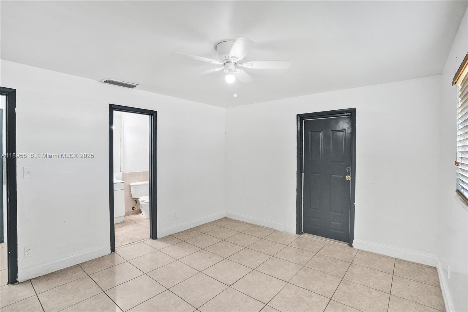 FAIRWAY LAKE SOUTH SEC 1 - Residential