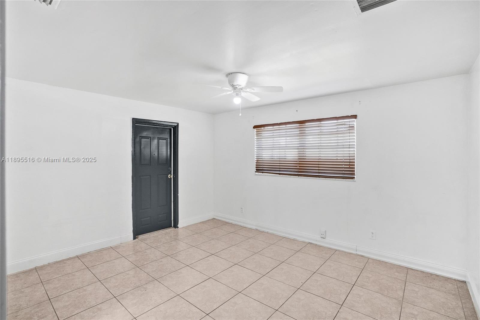 FAIRWAY LAKE SOUTH SEC 1 - Residential