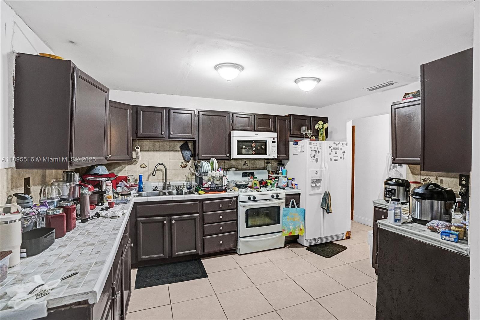 FAIRWAY LAKE SOUTH SEC 1 - Residential