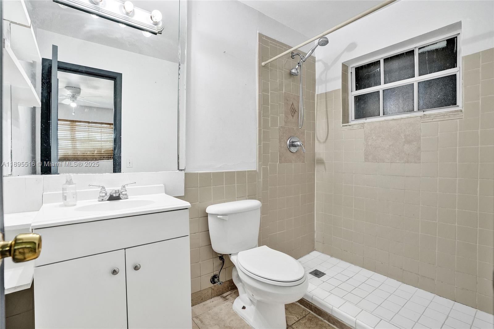 FAIRWAY LAKE SOUTH SEC 1 - Residential