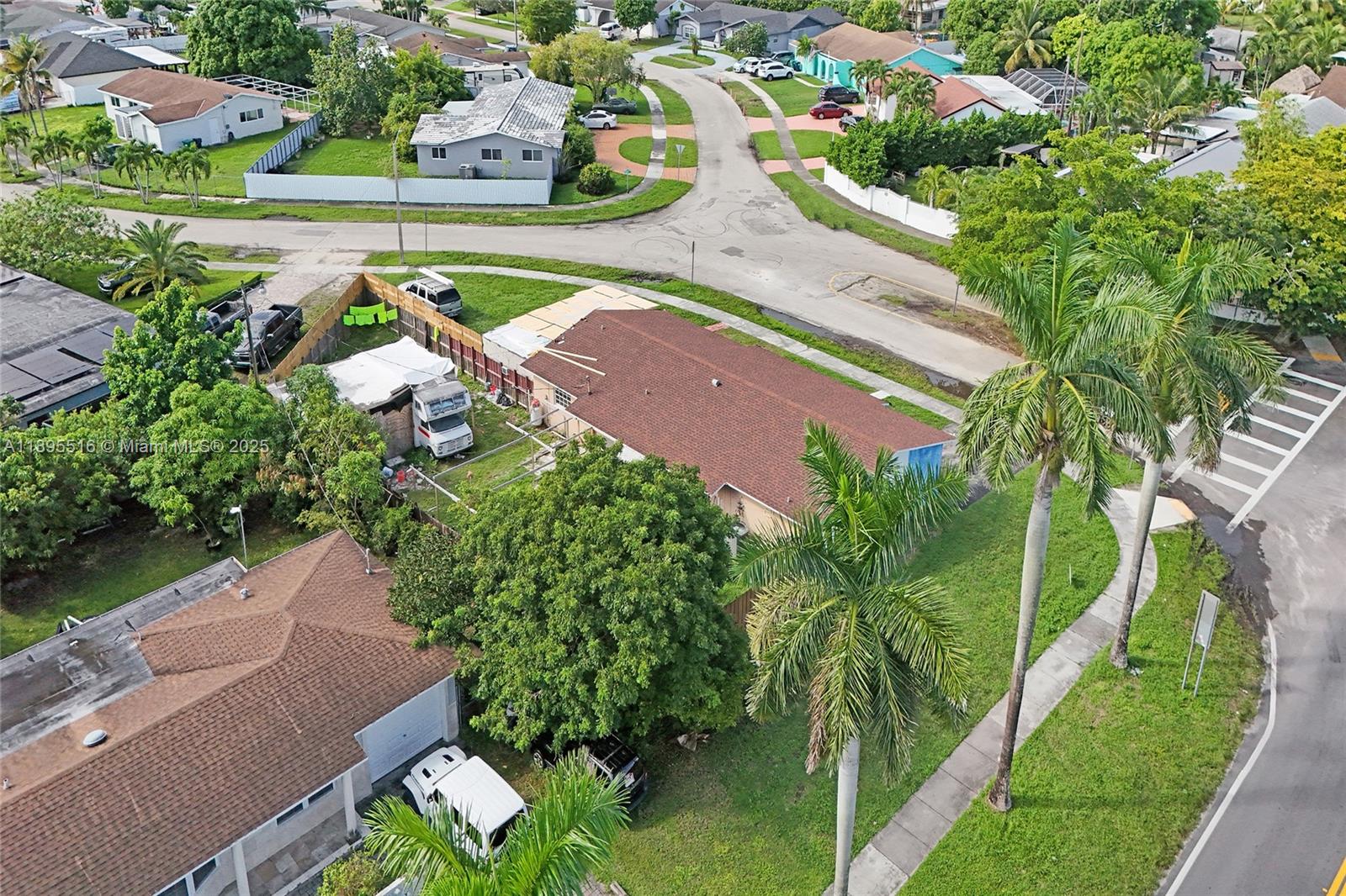 FAIRWAY LAKE SOUTH SEC 1 - Residential