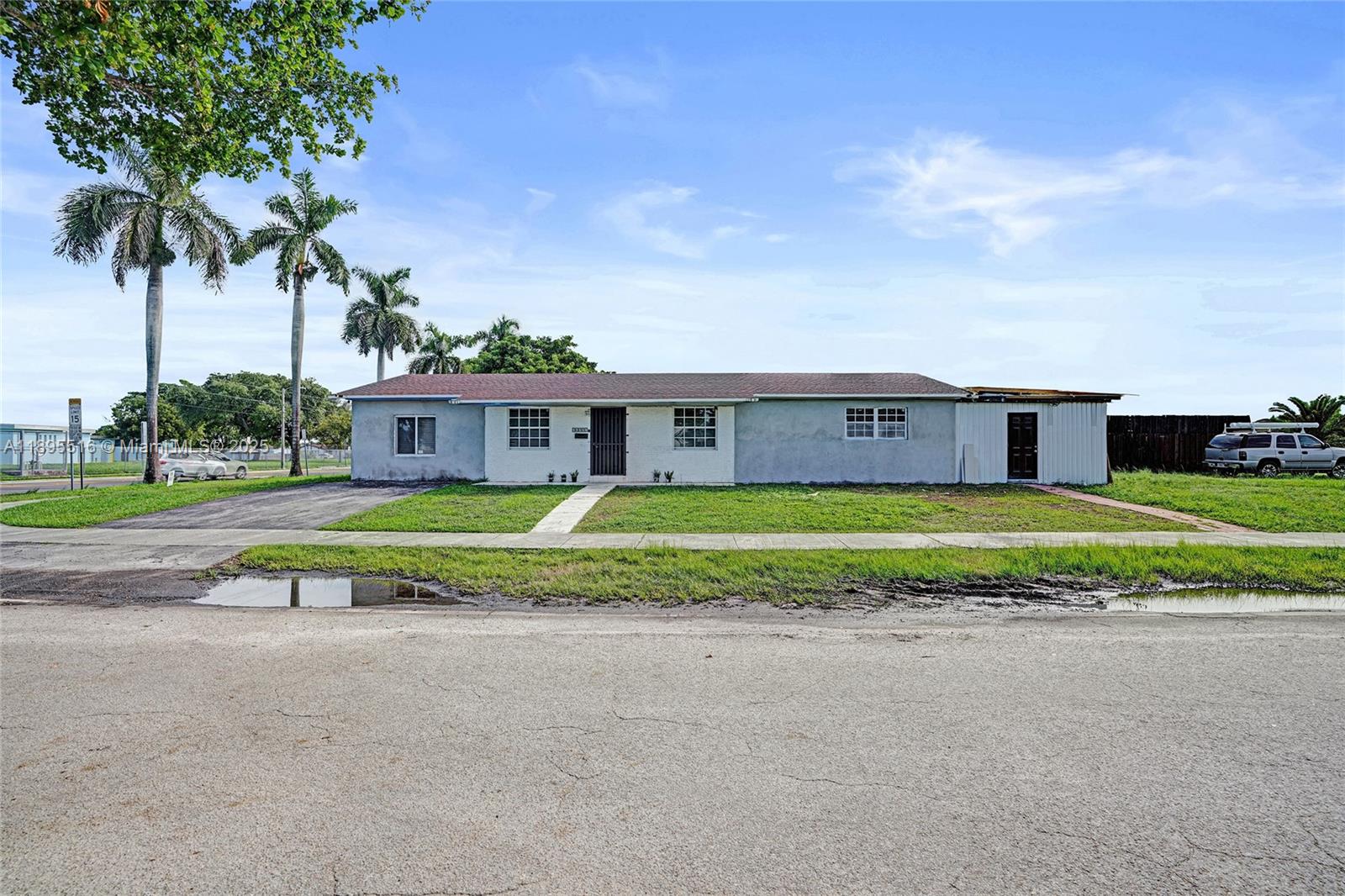 FAIRWAY LAKE SOUTH SEC 1 - Residential