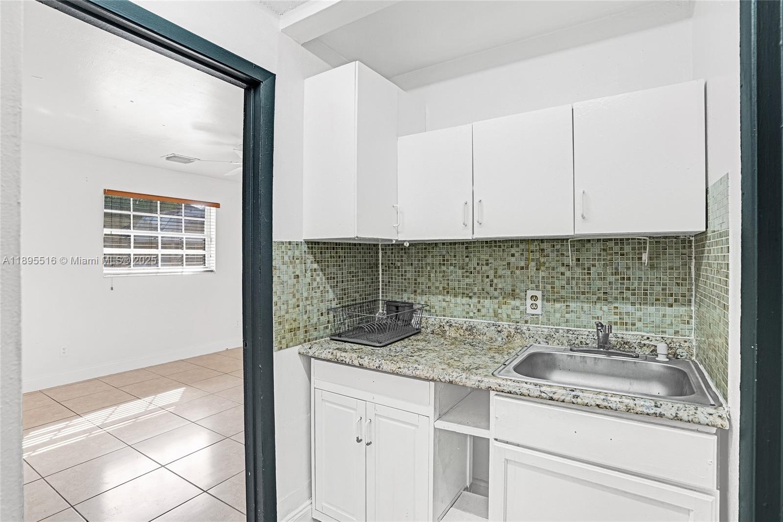 FAIRWAY LAKE SOUTH SEC 1 - Residential