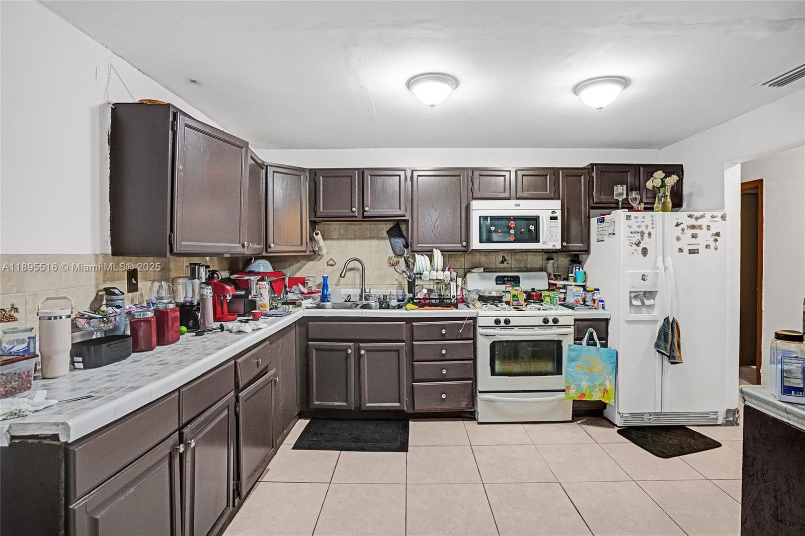 FAIRWAY LAKE SOUTH SEC 1 - Residential