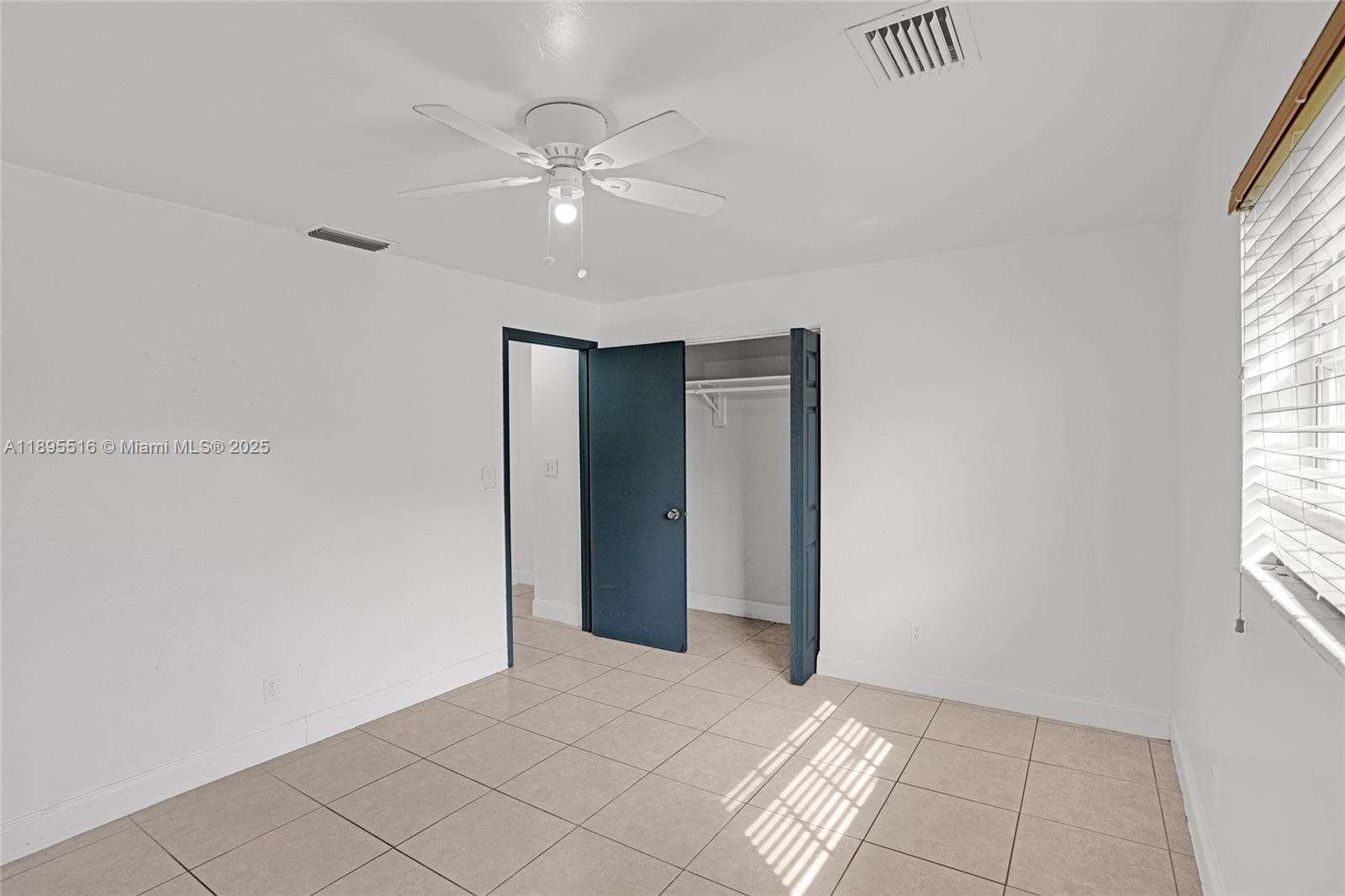 FAIRWAY LAKE SOUTH SEC 1 - Residential