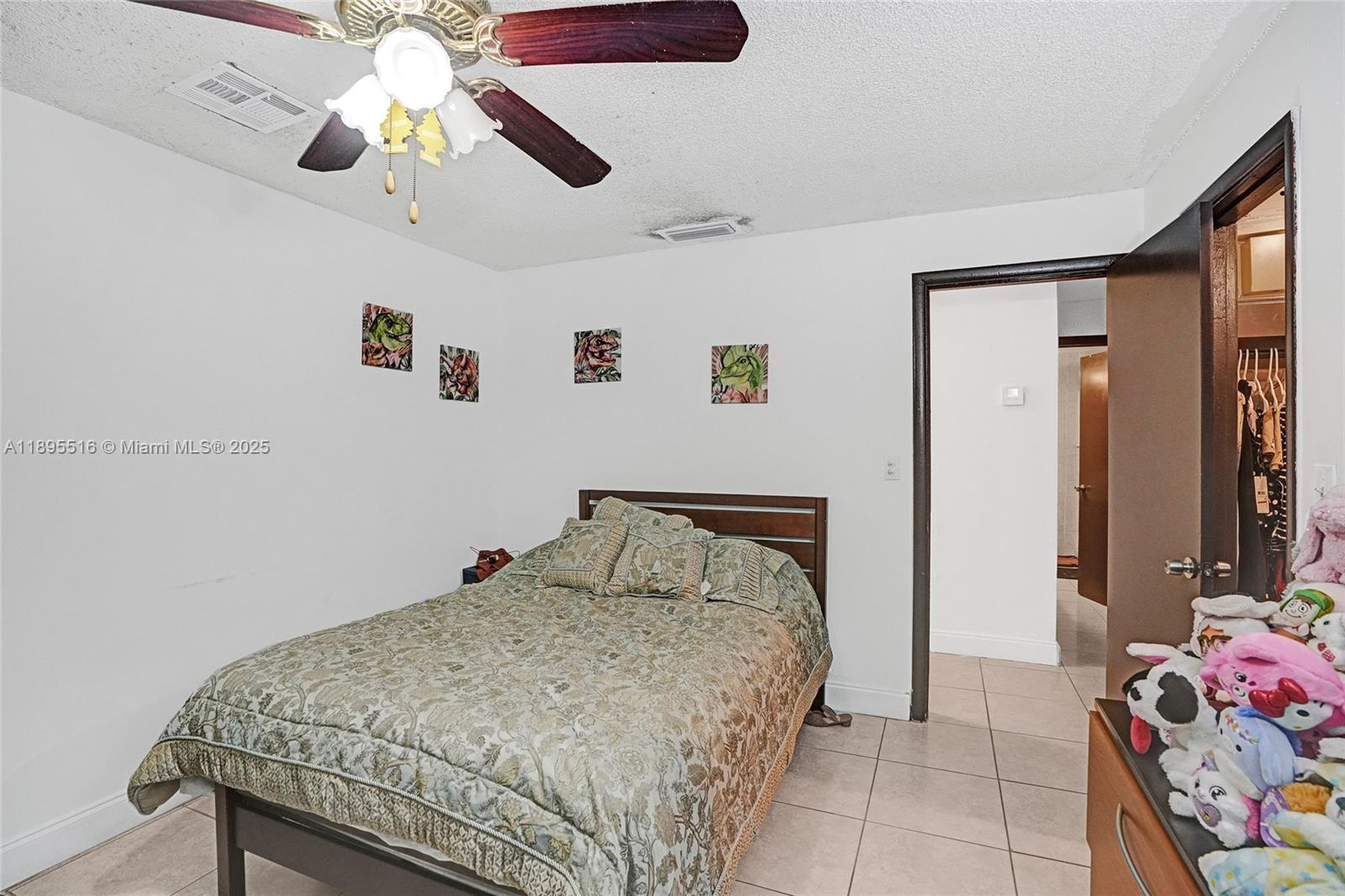 FAIRWAY LAKE SOUTH SEC 1 - Residential