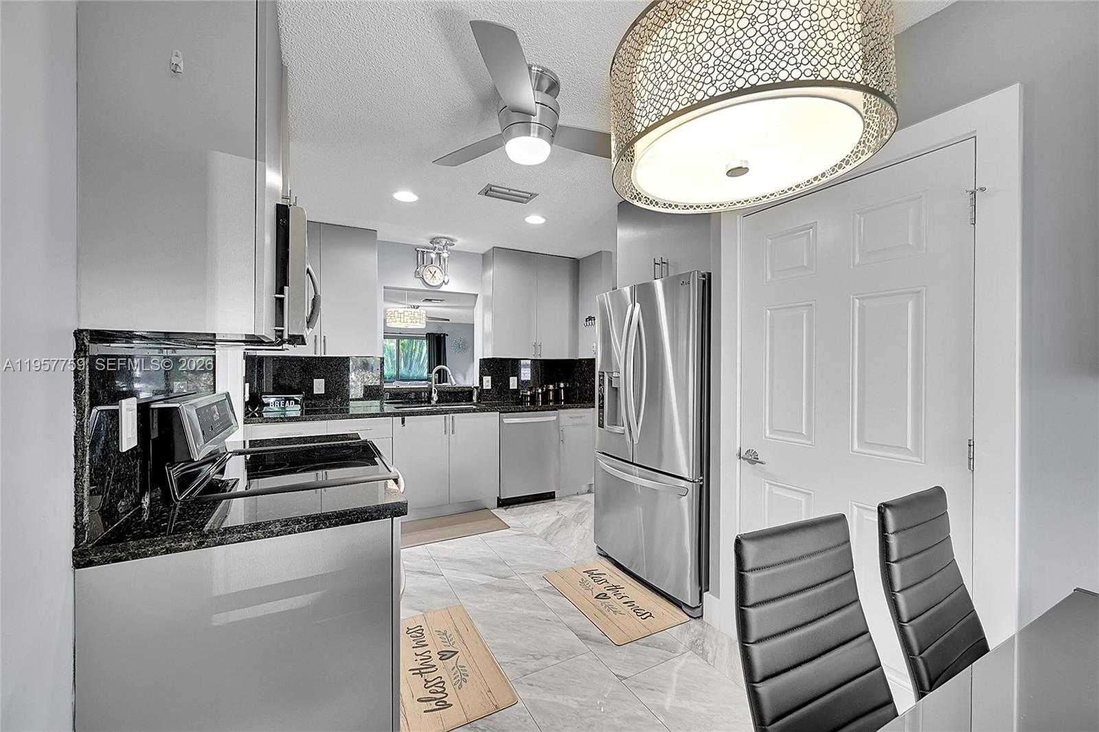 VILLAGES OF ORIOLE BONAIR - Residential