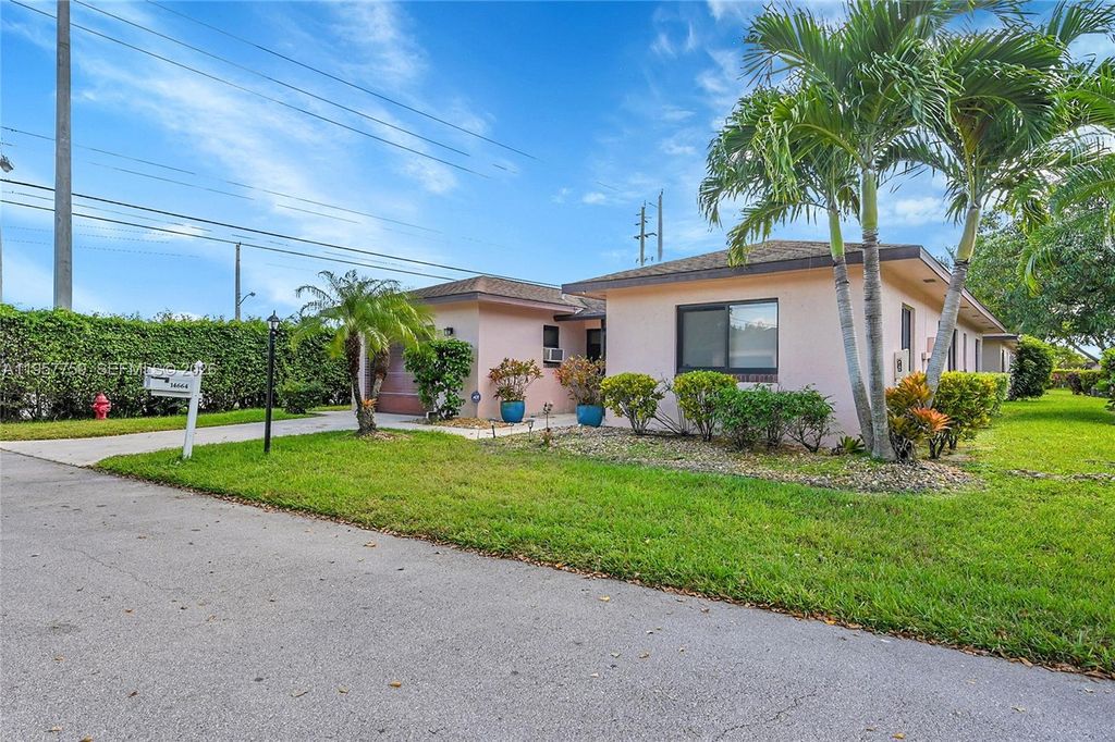 Photo of 14664 Bonaire Blvd, Delray Beach, FL 33446 (MLS # A11957759)